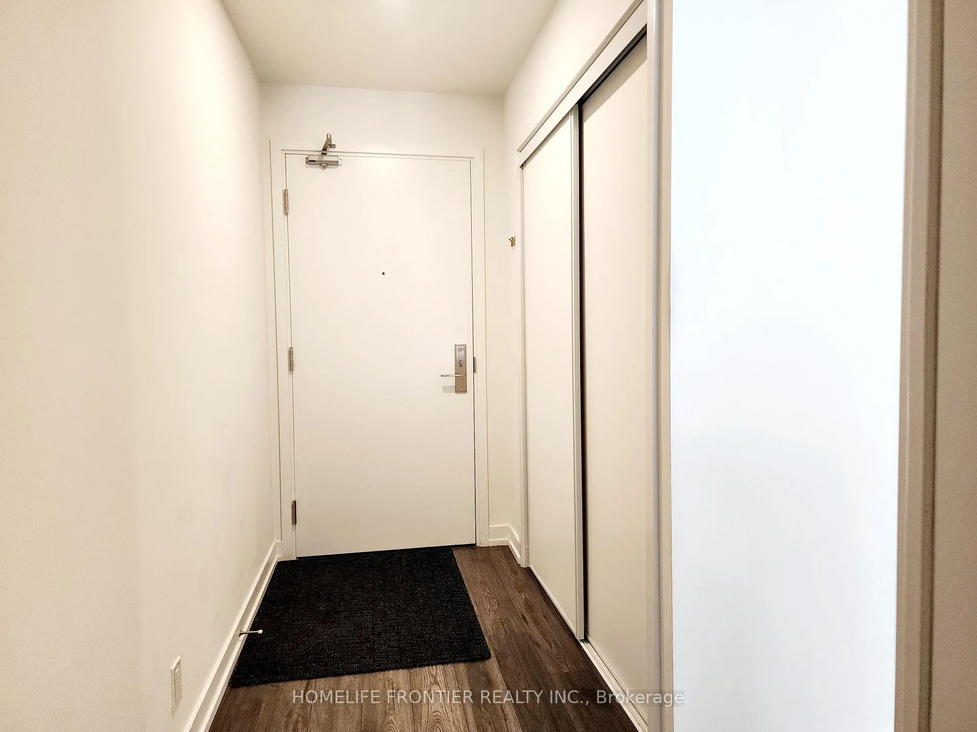 Photo 10 of Unit 717, 33 Helendale Avenue, Toronto, Yonge-Eglinton — HOMEH