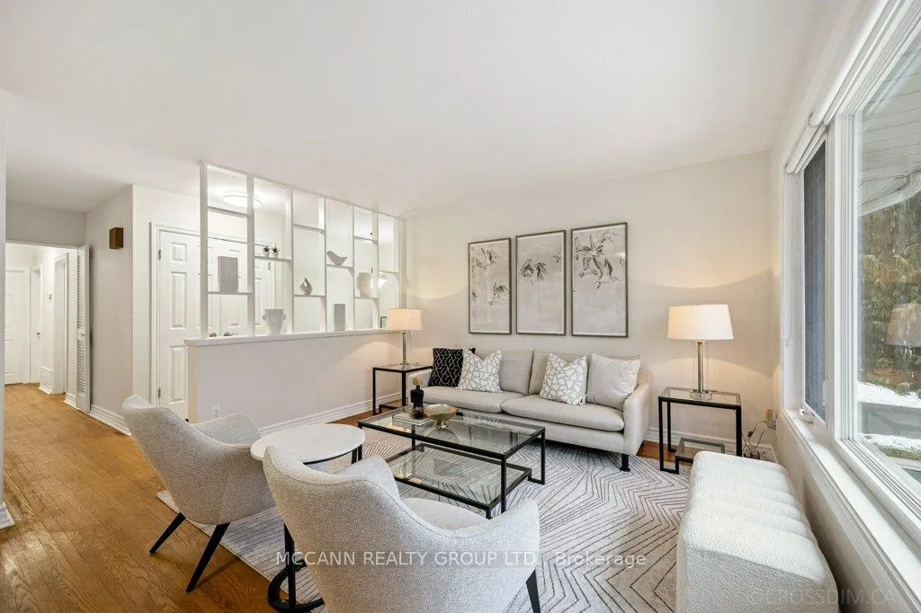 Photo 9 of 121 Wincott Drive, Etobicoke, Kingsview Village-The Westway — HOMEH