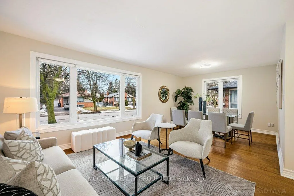 Photo 10 of 121 Wincott Drive, Etobicoke, Kingsview Village-The Westway — HOMEH