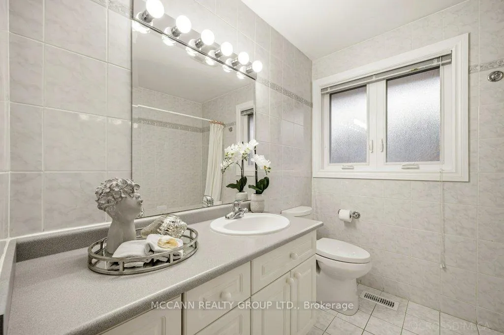 Photo 22 of 121 Wincott Drive, Etobicoke, Kingsview Village-The Westway — HOMEH