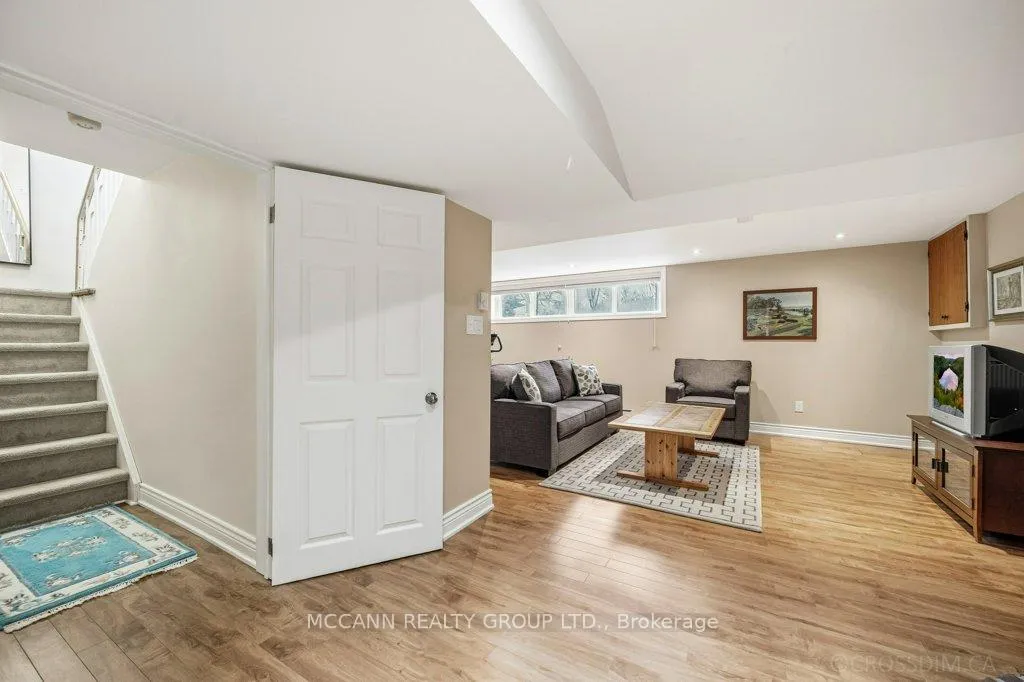 Photo 26 of 121 Wincott Drive, Etobicoke, Kingsview Village-The Westway — HOMEH
