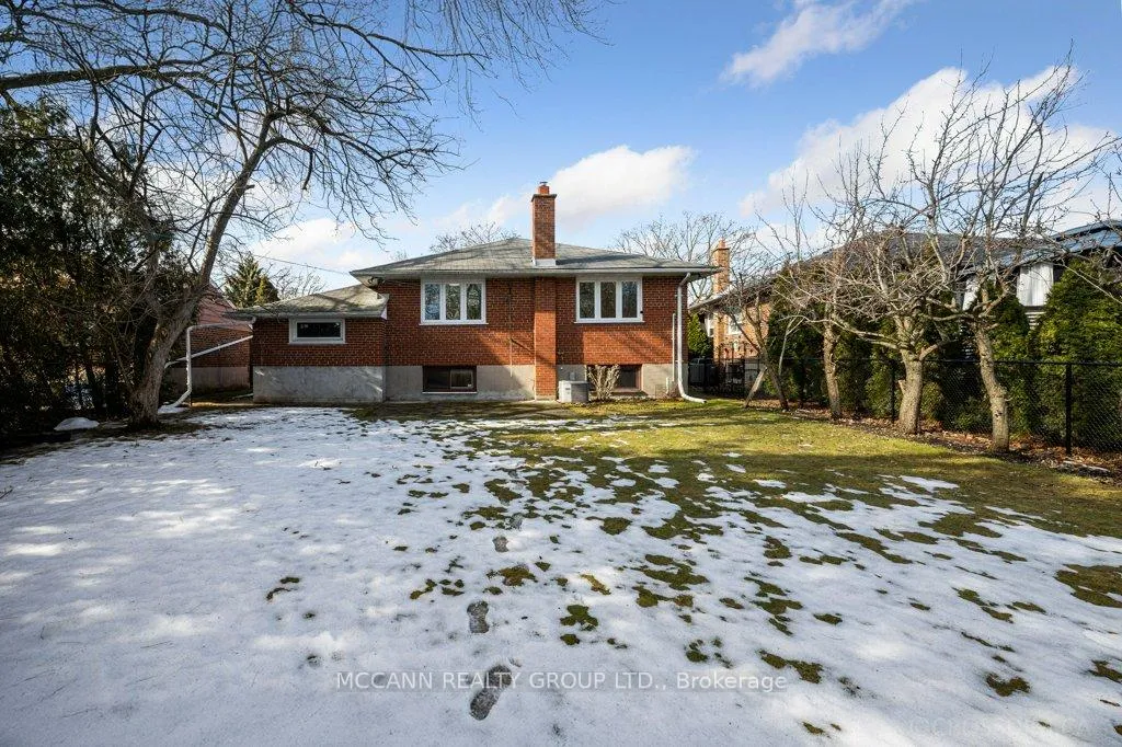 Photo 34 of 121 Wincott Drive, Etobicoke, Kingsview Village-The Westway — HOMEH