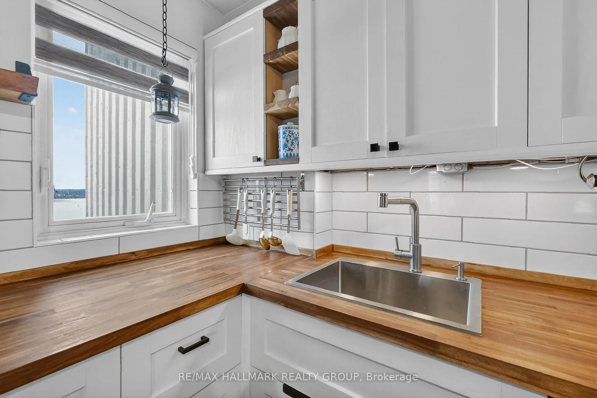 Photo 23 of Unit 1207, 1081 Ambleside Drive, Ottawa, Woodroffe — HOMEH