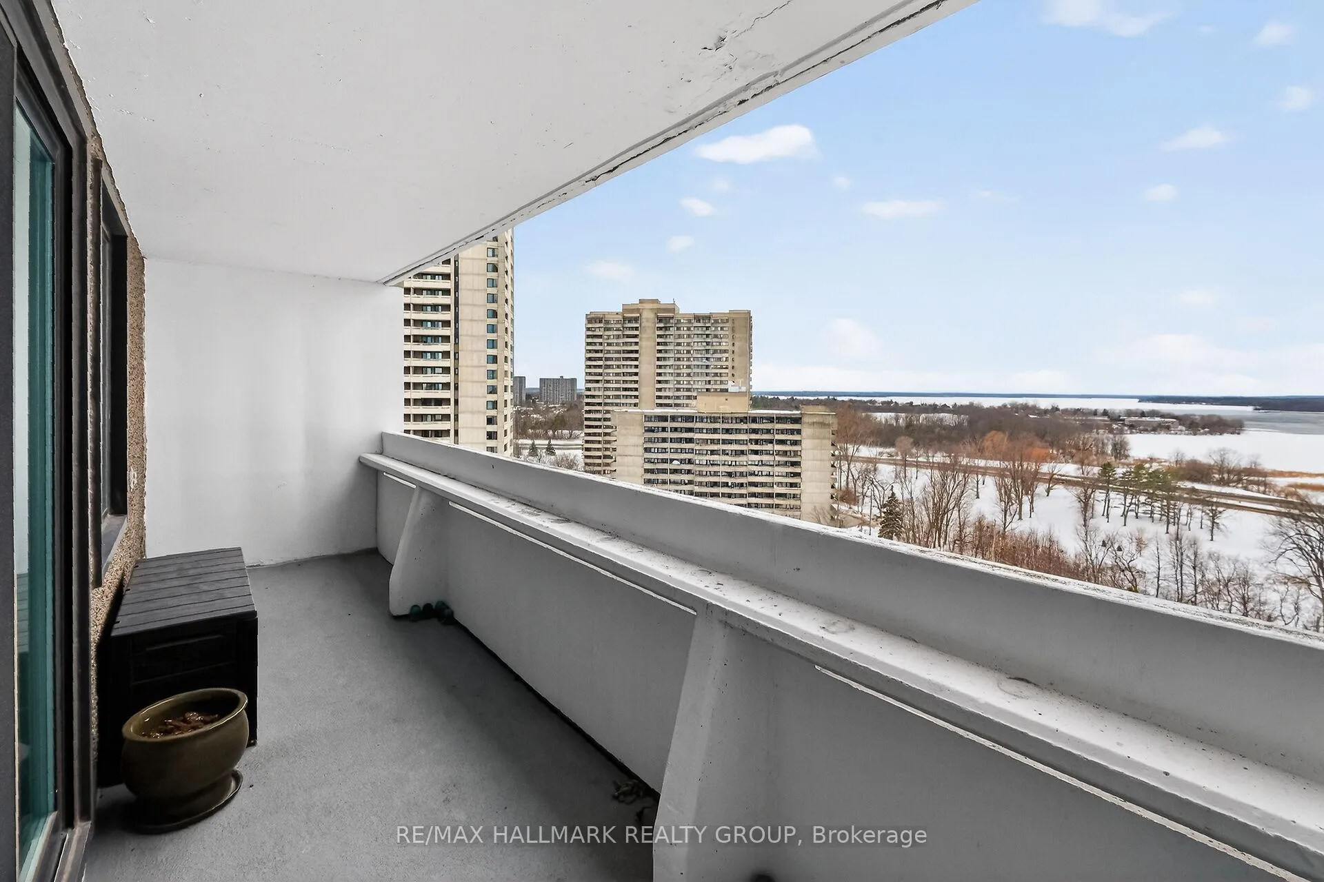 Photo 38 of Unit 1207, 1081 Ambleside Drive, Ottawa, Woodroffe — HOMEH