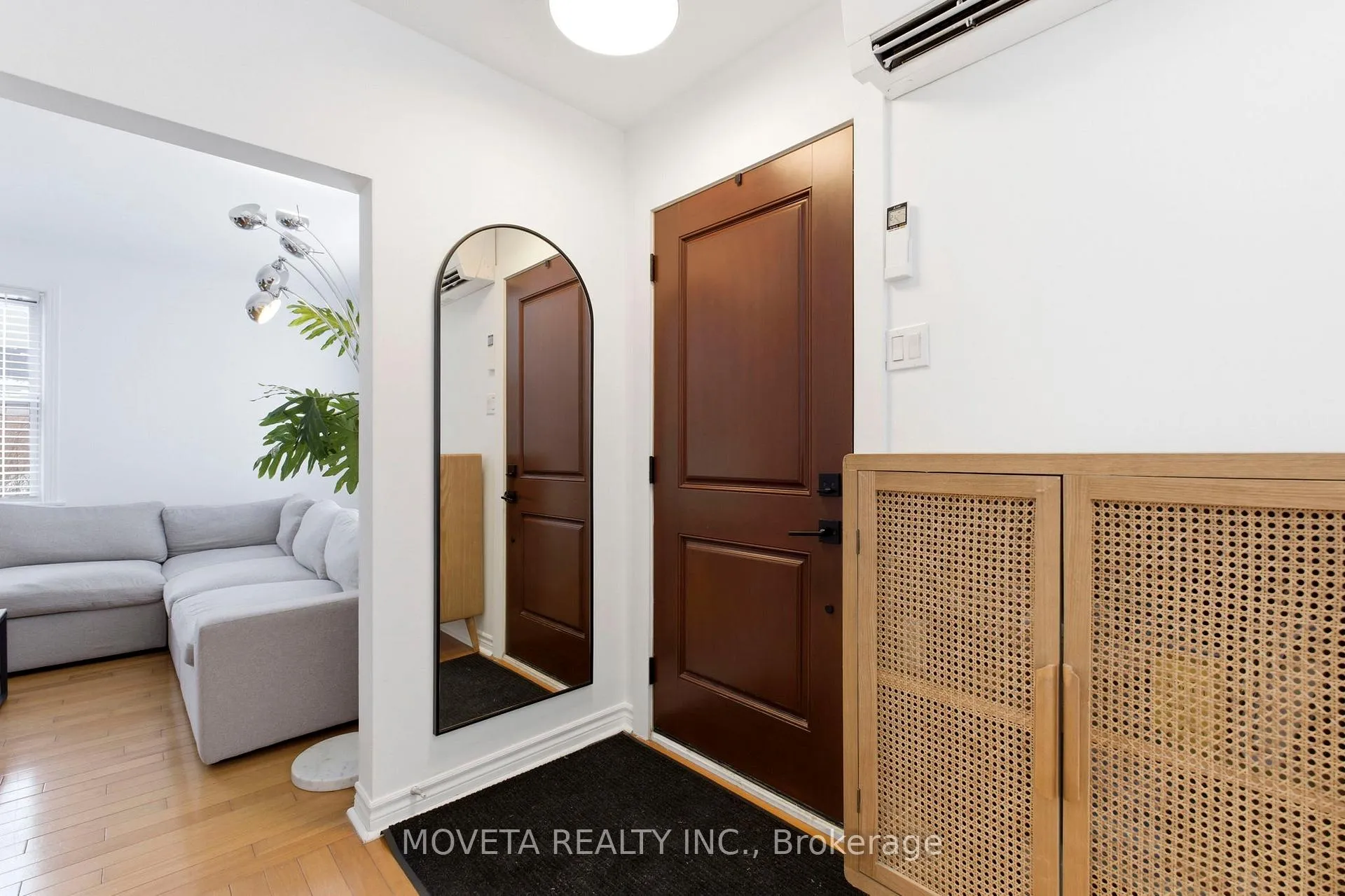 Photo 6 of 438 Silverthorn Avenue, Toronto, Keelesdale-Eglinton West — HOMEH