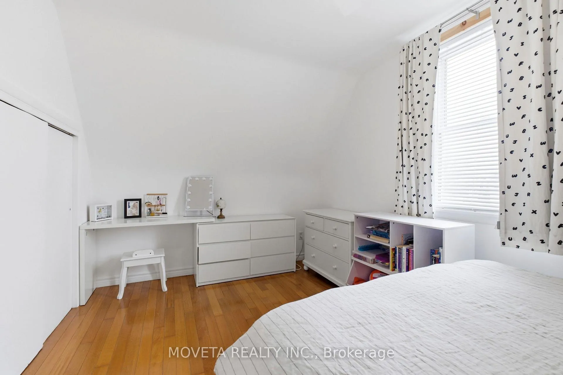 Photo 22 of 438 Silverthorn Avenue, Toronto, Keelesdale-Eglinton West — HOMEH