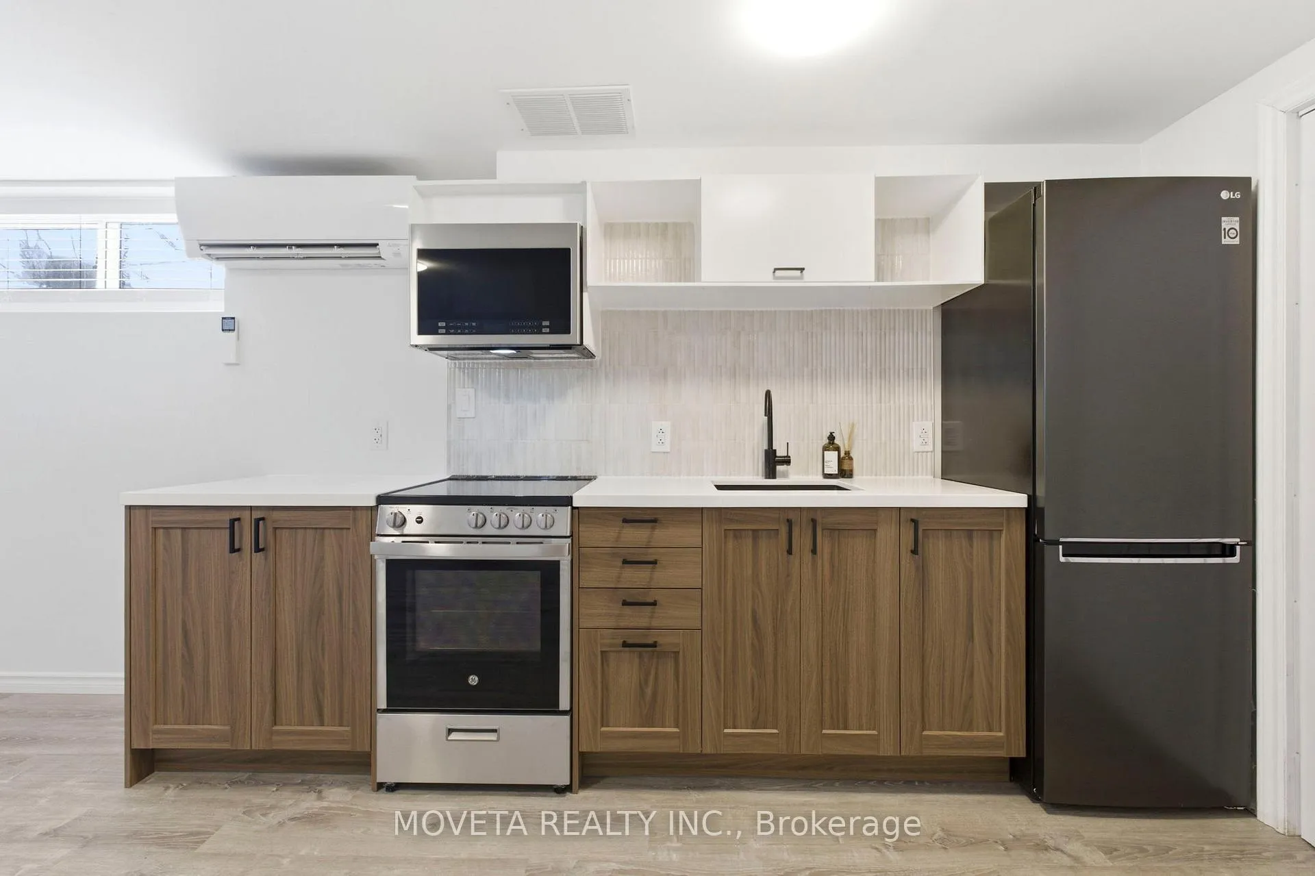 Photo 25 of 438 Silverthorn Avenue, Toronto, Keelesdale-Eglinton West — HOMEH