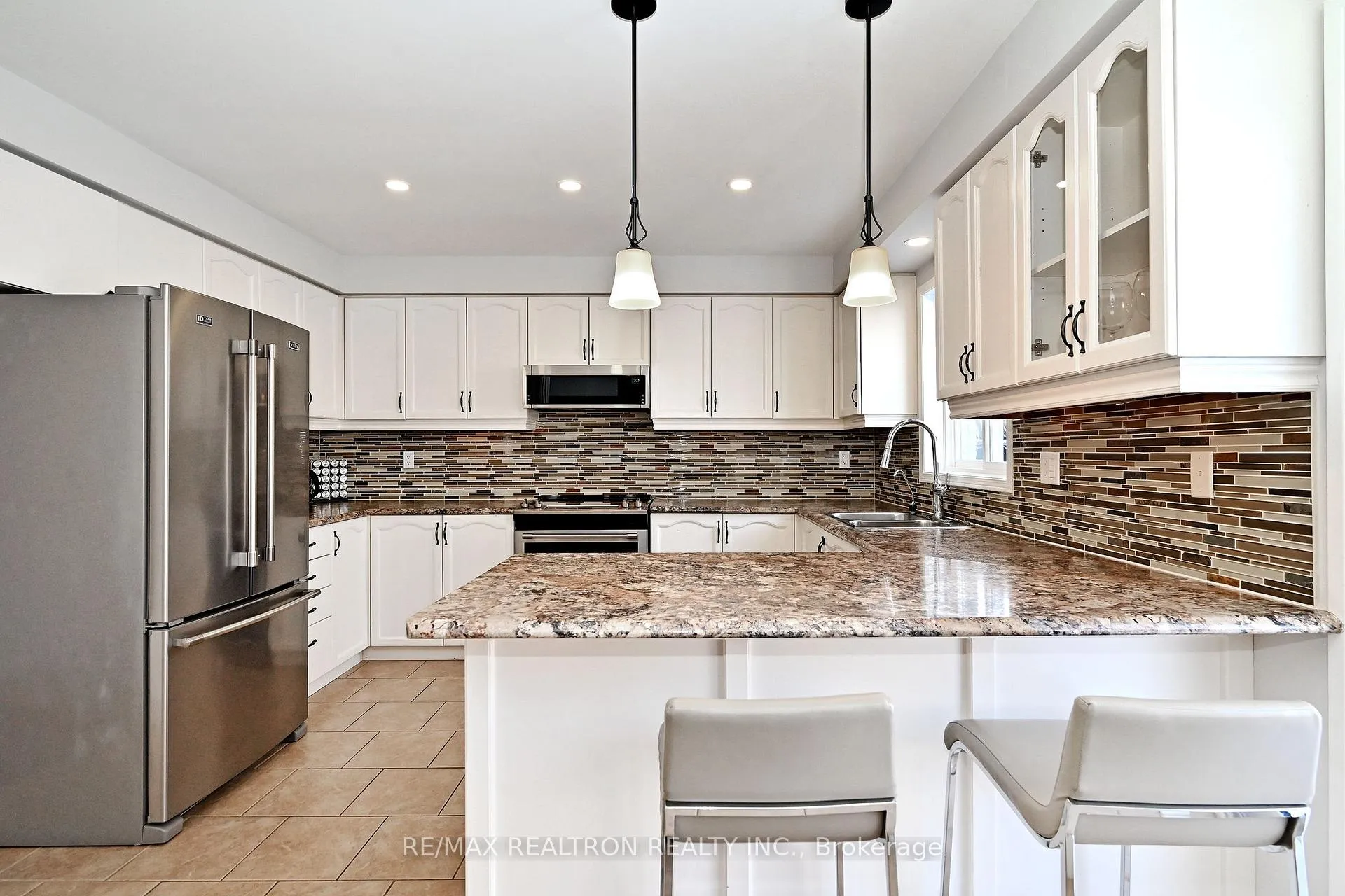 Photo 18 of 1128 Corrie Street, Innisfil, Alcona — HOMEH