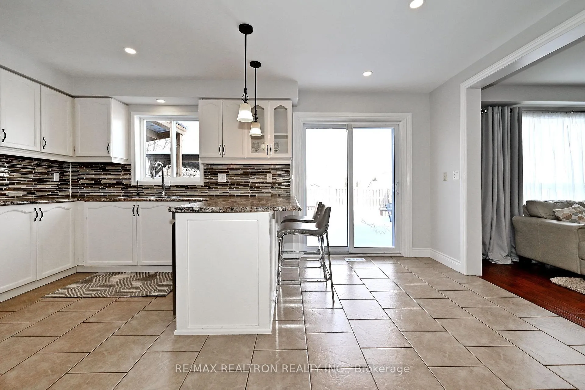 Photo 20 of 1128 Corrie Street, Innisfil, Alcona — HOMEH