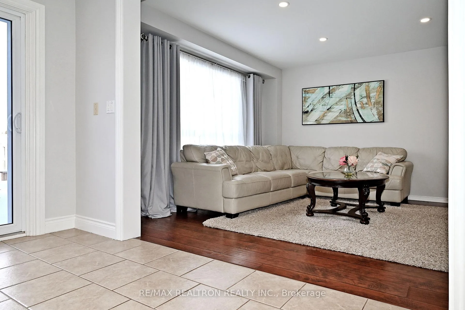 Photo 21 of 1128 Corrie Street, Innisfil, Alcona — HOMEH