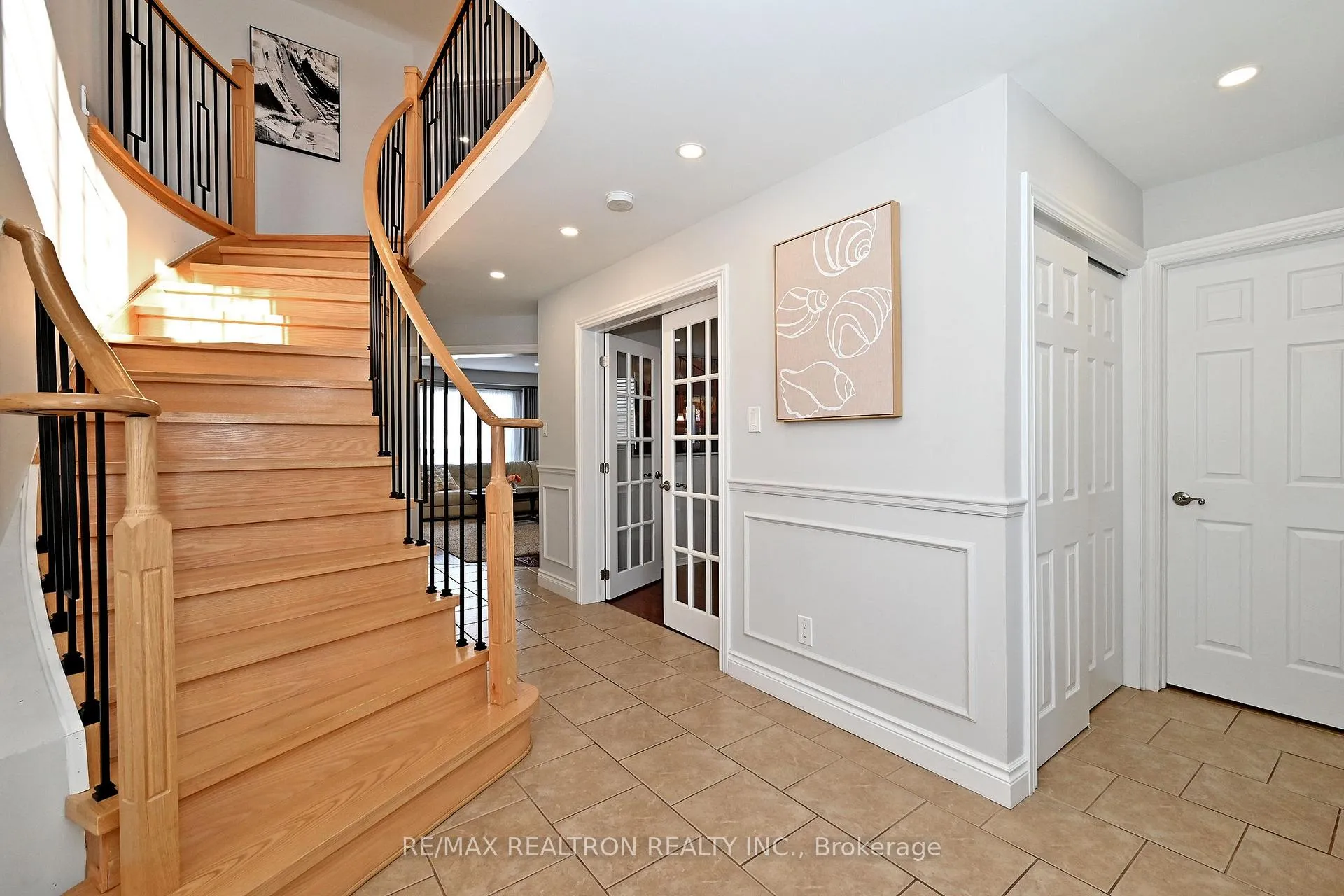 Photo 23 of 1128 Corrie Street, Innisfil, Alcona — HOMEH