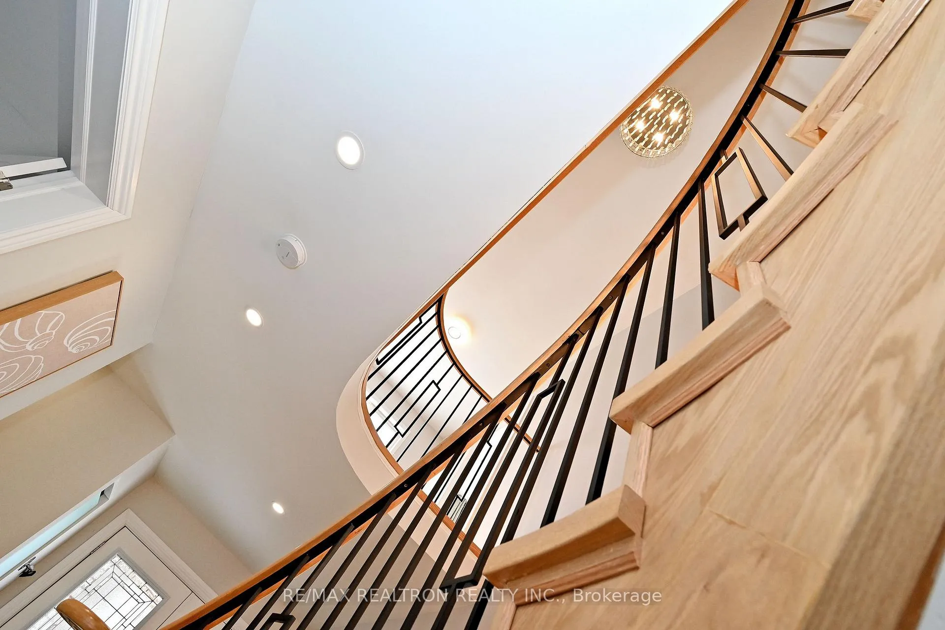 Photo 25 of 1128 Corrie Street, Innisfil, Alcona — HOMEH