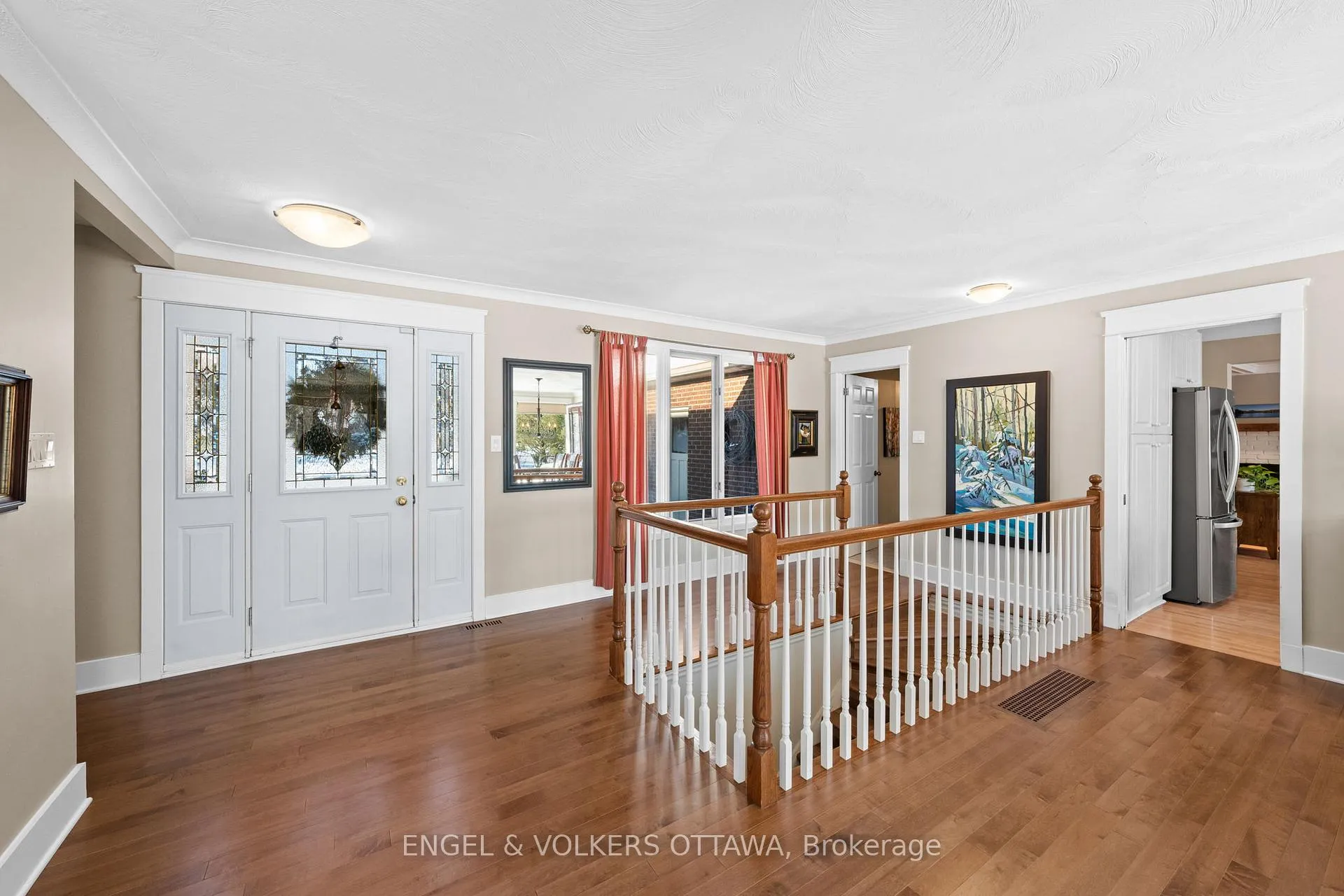 Photo 3 of 1304 Fairway Drive, Ottawa, Manotick South to Roger Stevens — HOMEH