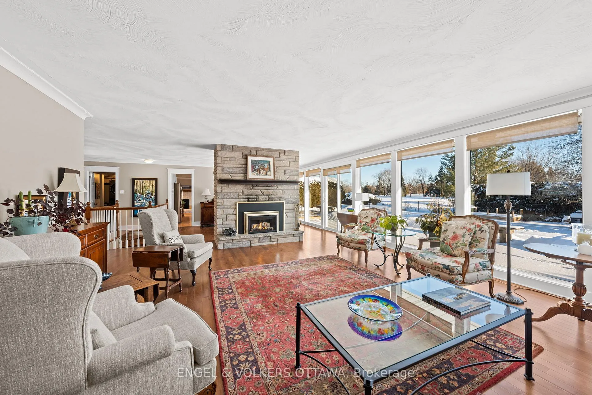 Photo 5 of 1304 Fairway Drive, Ottawa, Manotick South to Roger Stevens — HOMEH