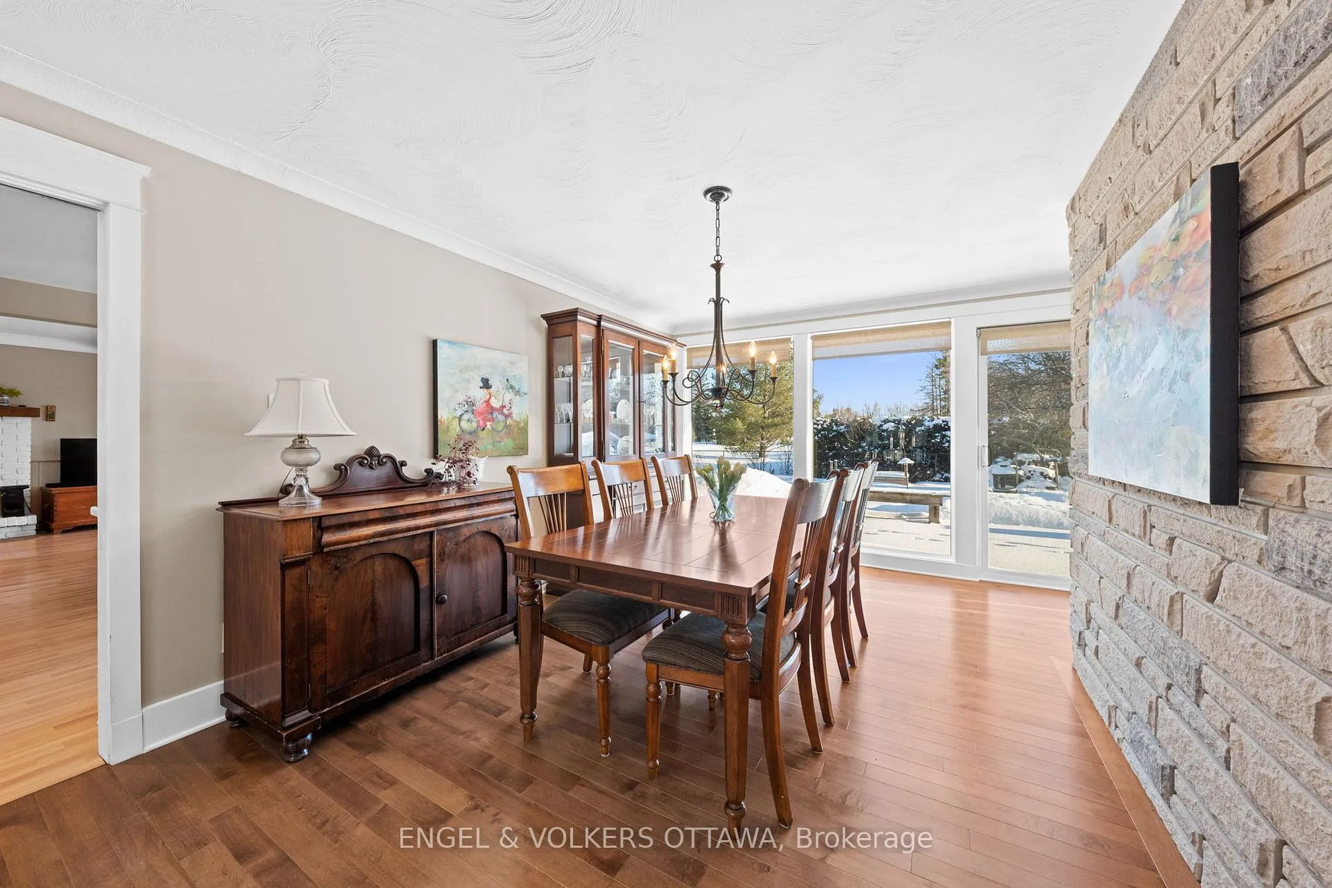 Photo 8 of 1304 Fairway Drive, Ottawa, Manotick South to Roger Stevens — HOMEH