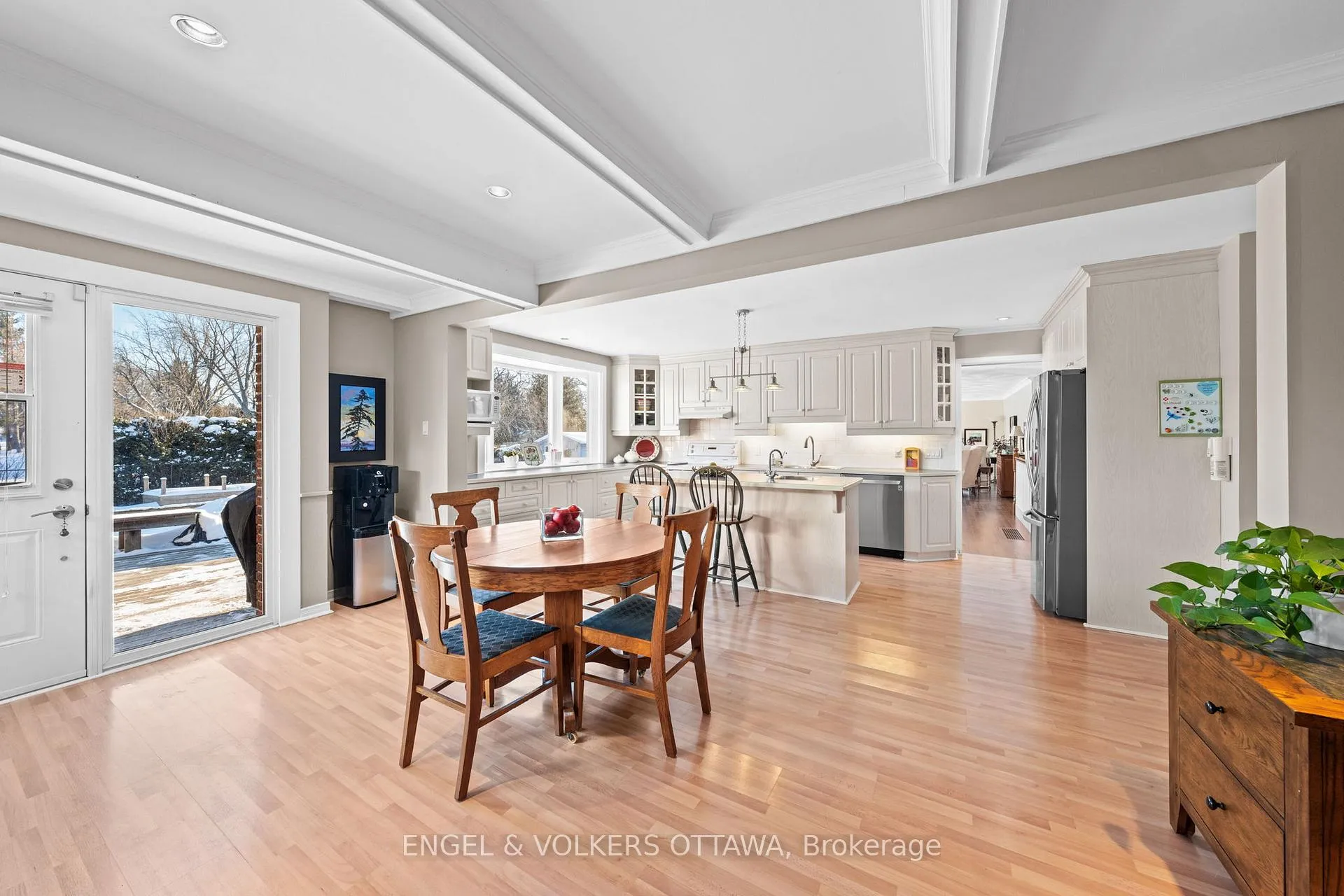 Photo 10 of 1304 Fairway Drive, Ottawa, Manotick South to Roger Stevens — HOMEH