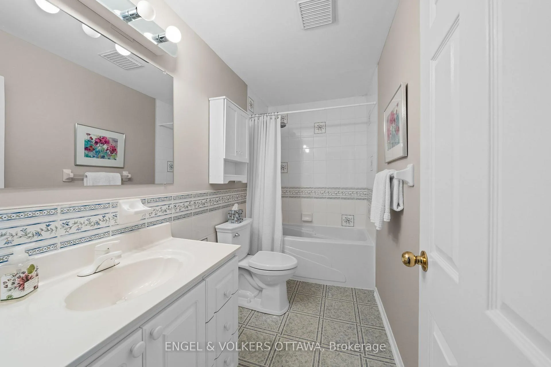 Photo 24 of 1304 Fairway Drive, Ottawa, Manotick South to Roger Stevens — HOMEH