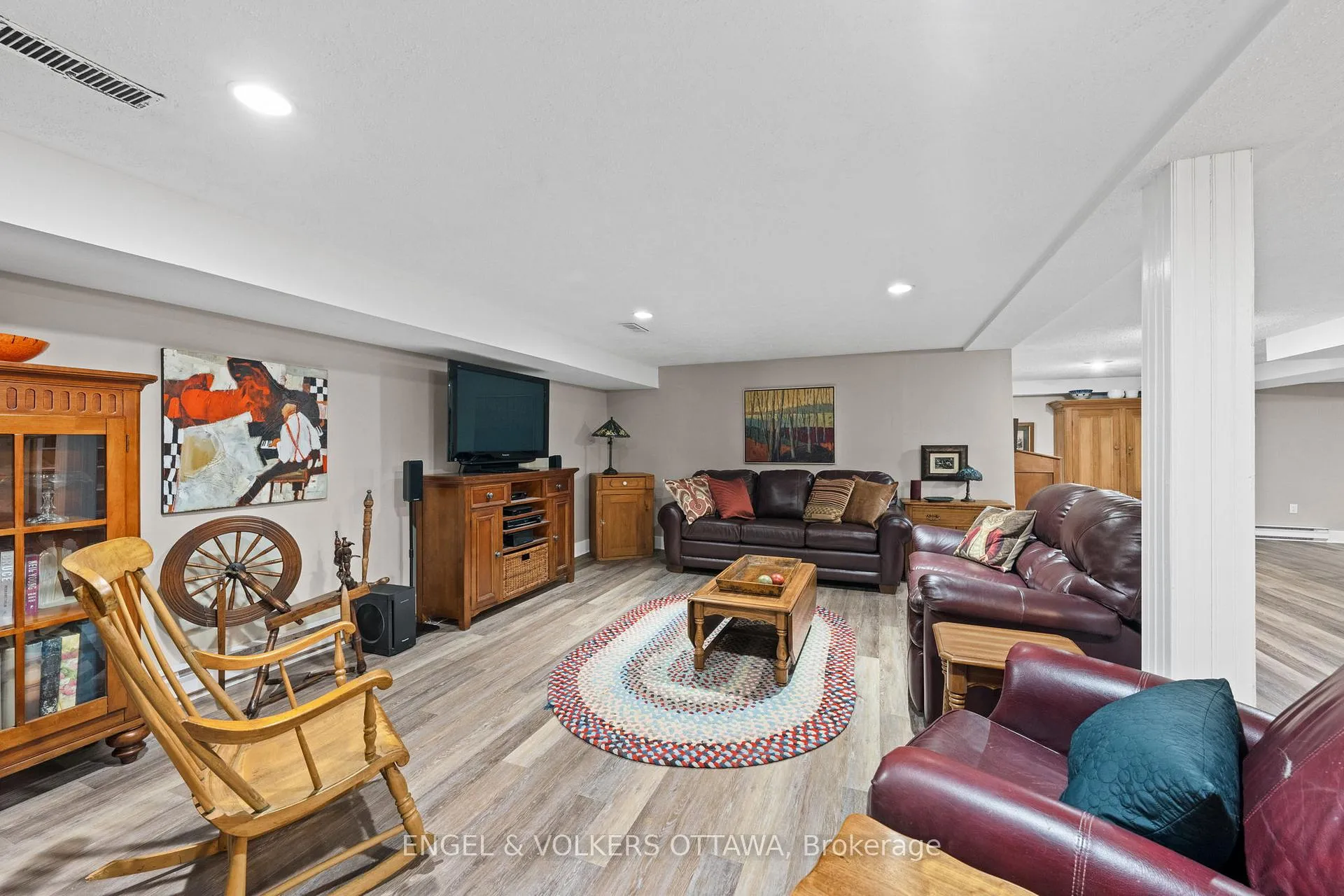 Photo 26 of 1304 Fairway Drive, Ottawa, Manotick South to Roger Stevens — HOMEH