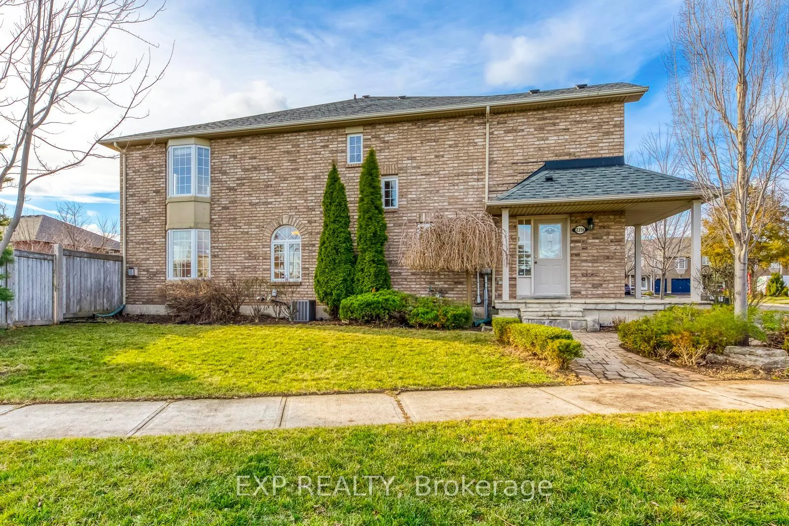 Photo 3 of 2376 Highcroft Road, Oakville, Westmount — HOMEH