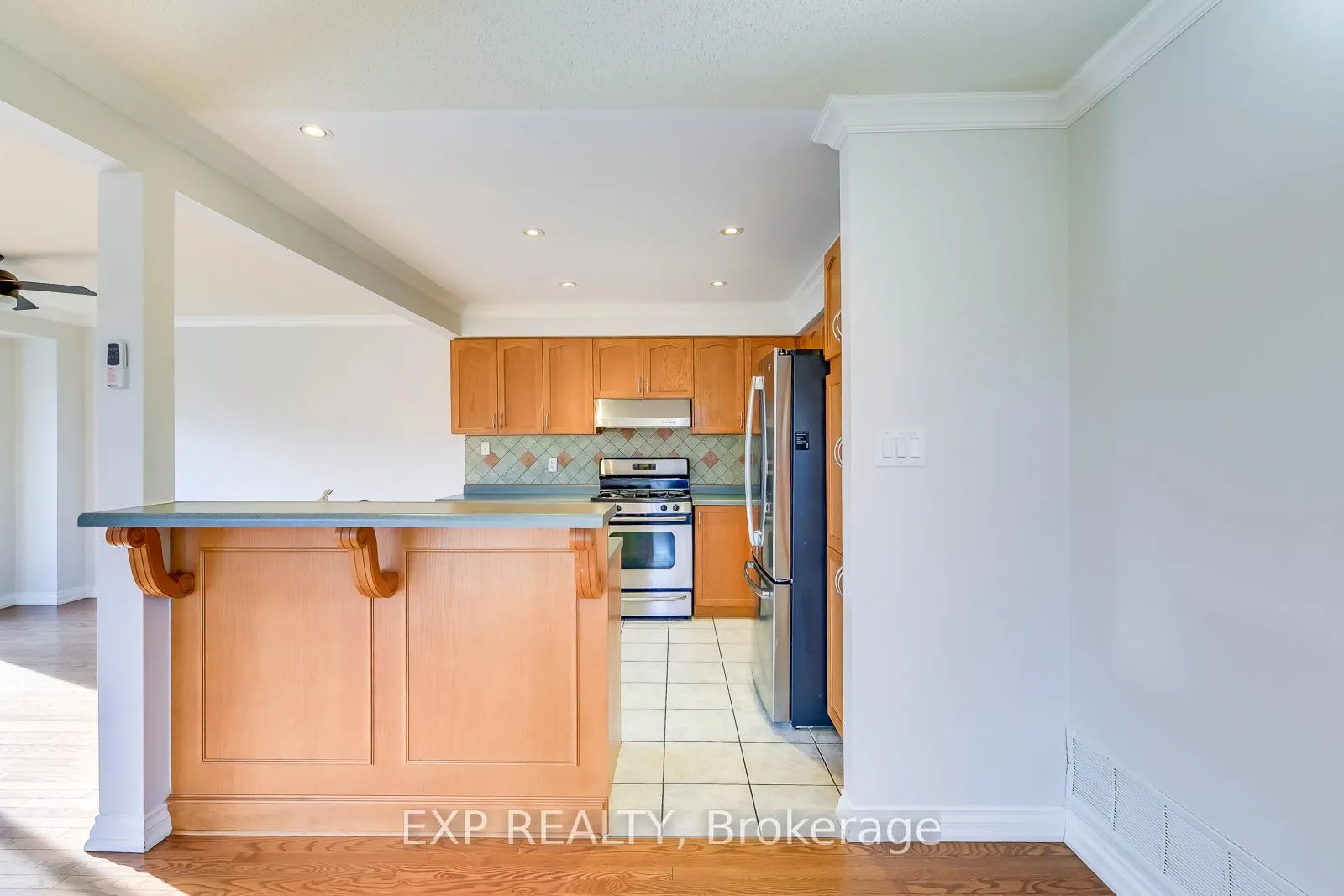 Photo 14 of 2376 Highcroft Road, Oakville, Westmount — HOMEH