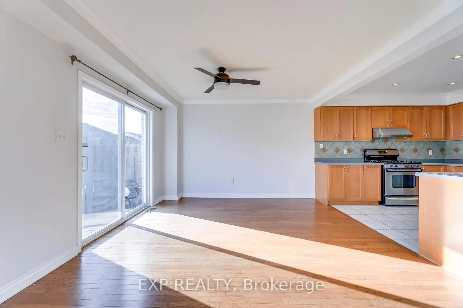 Photo 23 of 2376 Highcroft Road, Oakville, Westmount — HOMEH
