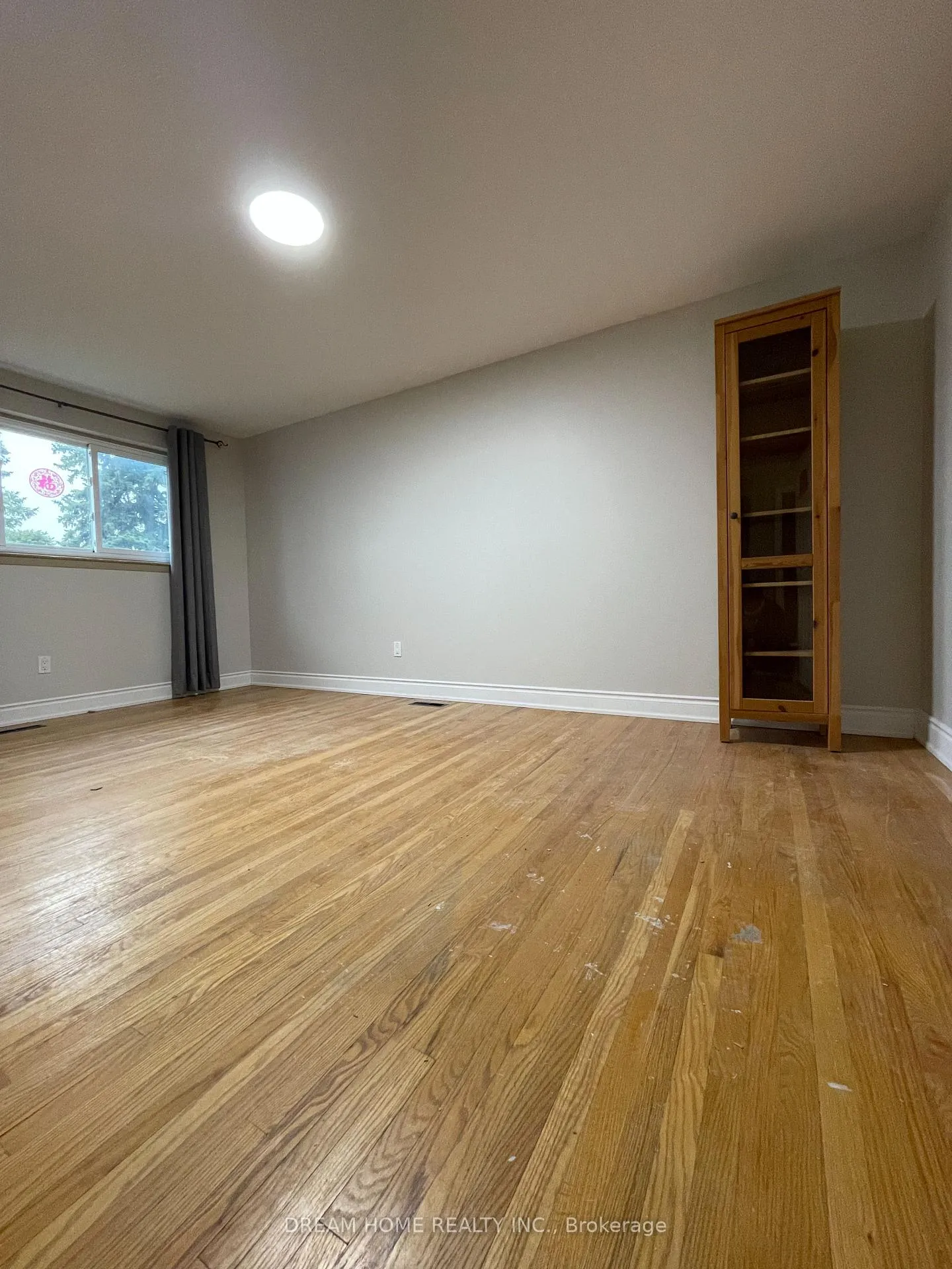 Photo 8 of 83 Painswick Crescent, North York, Pleasant View — HOMEH
