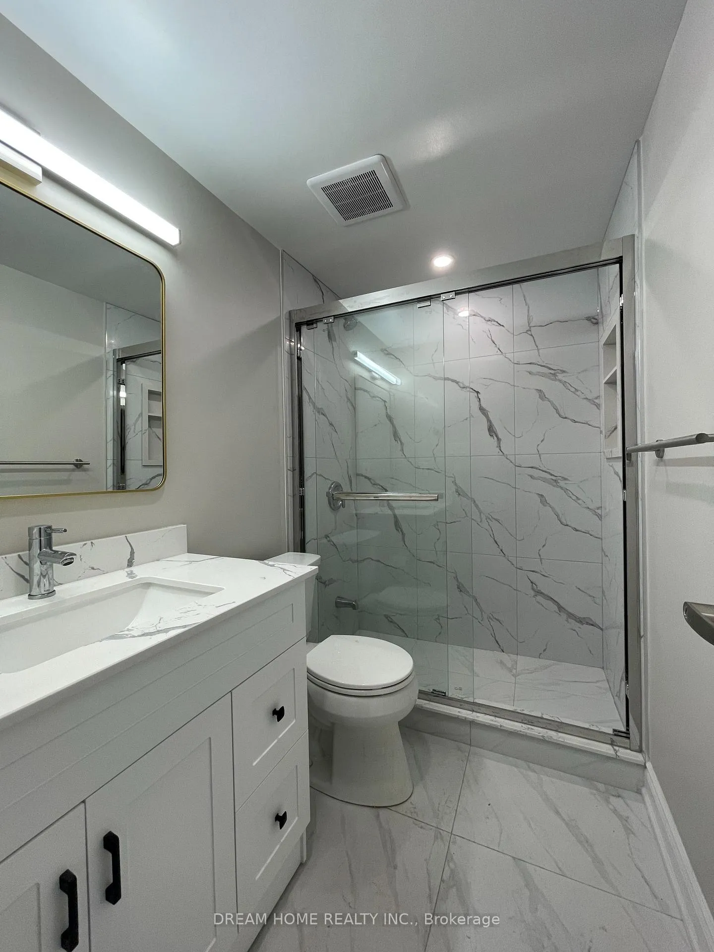 Photo 9 of 83 Painswick Crescent, North York, Pleasant View — HOMEH