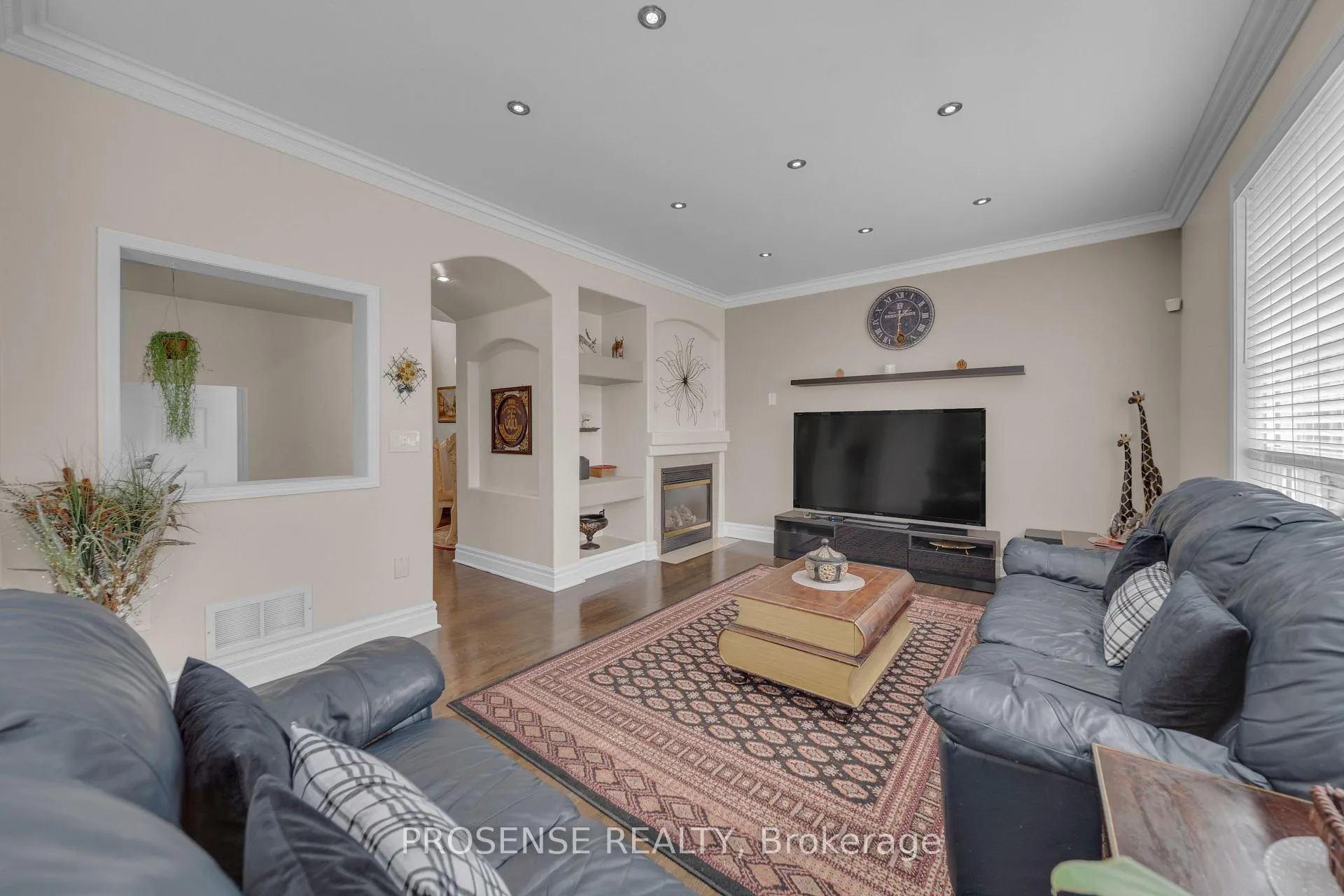 Photo 17 of 147 Whitwell Drive, Brampton, Vales of Castlemore — HOMEH