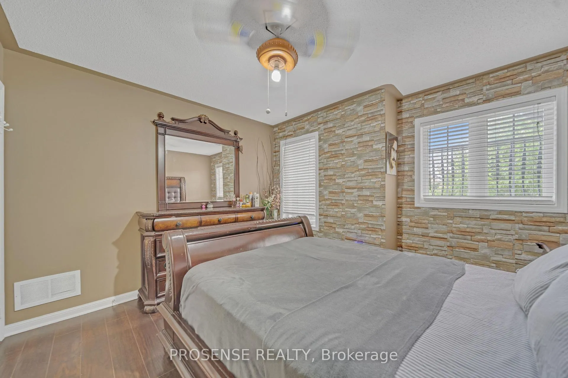 Photo 30 of 147 Whitwell Drive, Brampton, Vales of Castlemore — HOMEH
