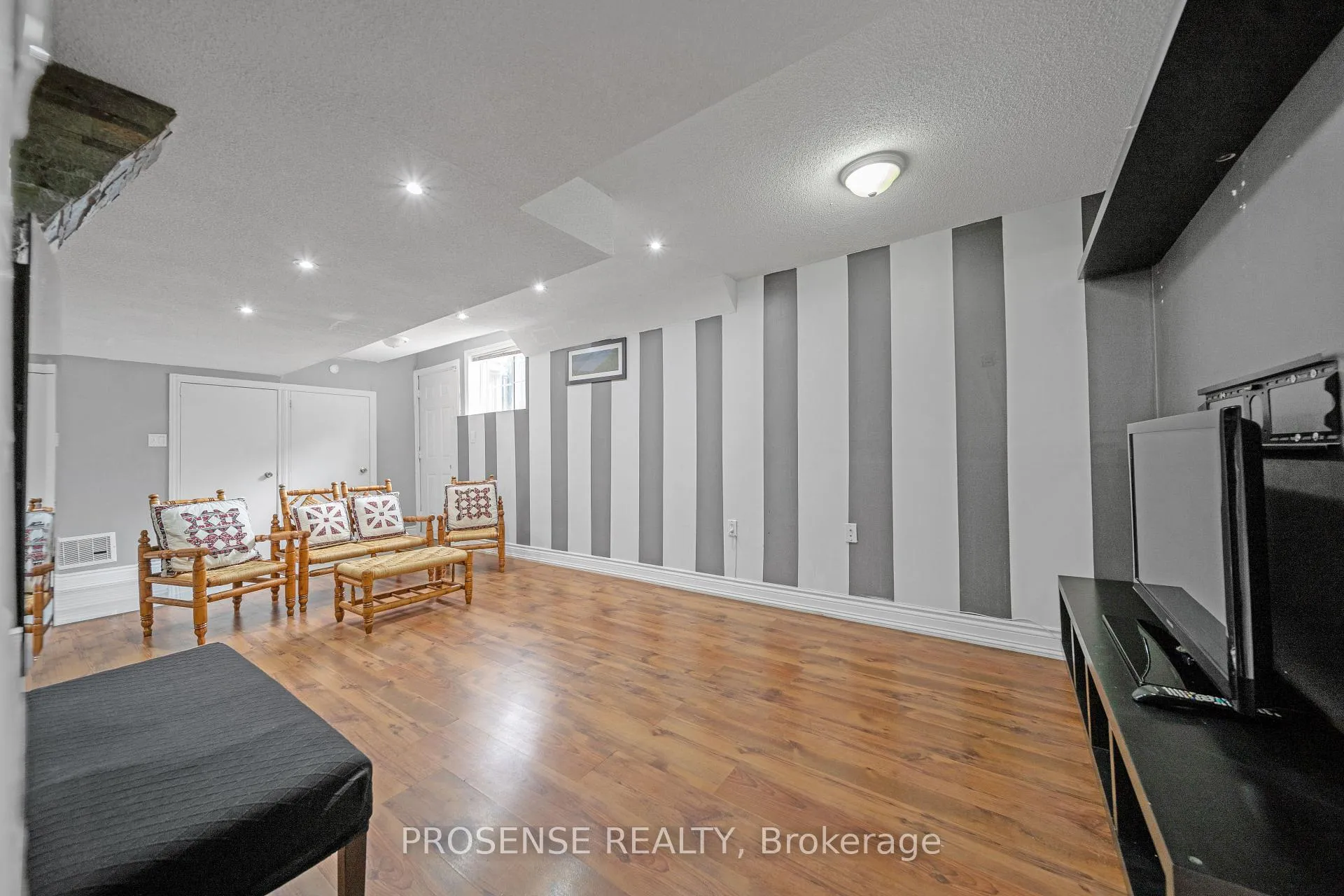 Photo 39 of 147 Whitwell Drive, Brampton, Vales of Castlemore — HOMEH