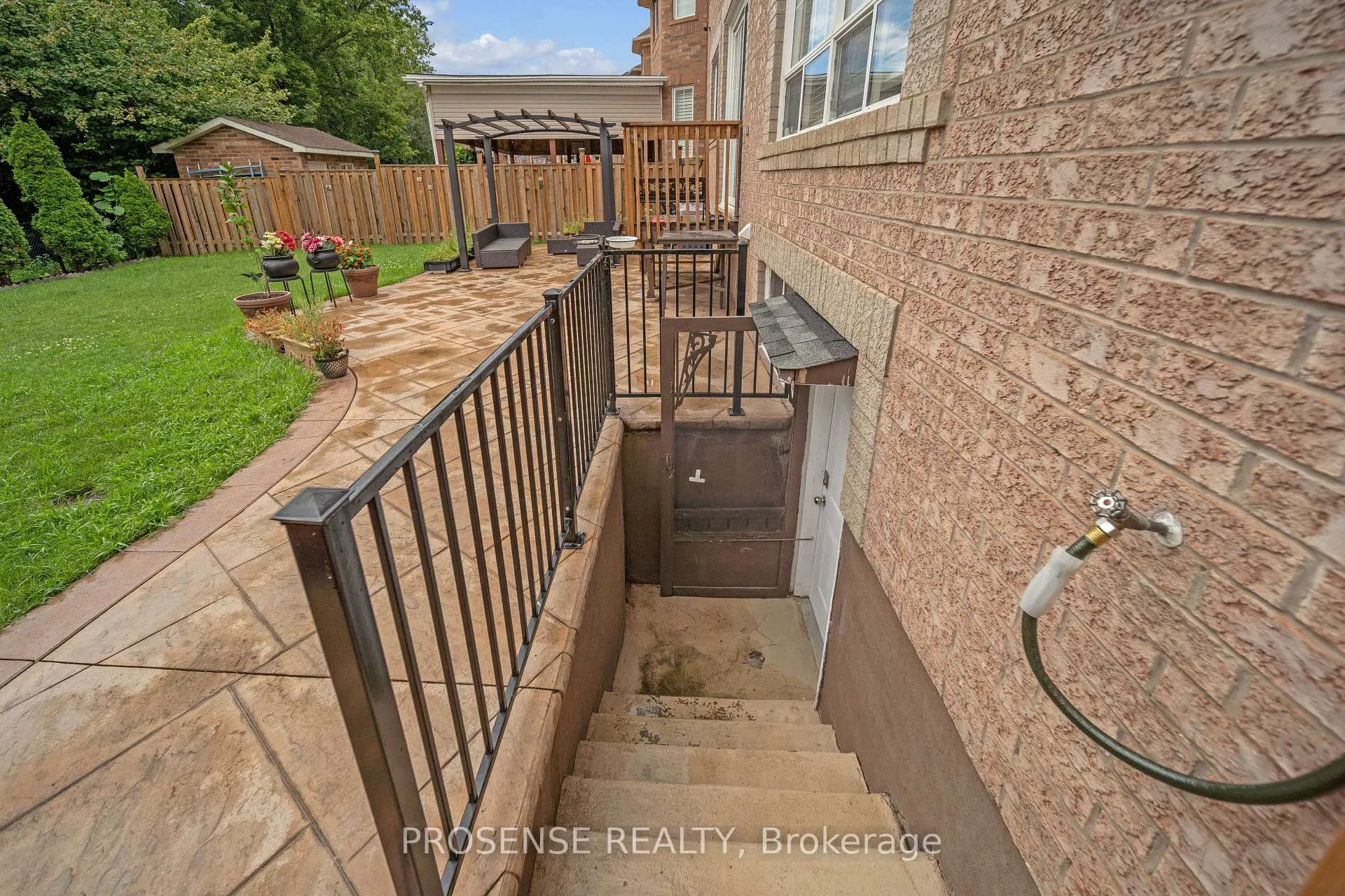 Photo 47 of 147 Whitwell Drive, Brampton, Vales of Castlemore — HOMEH