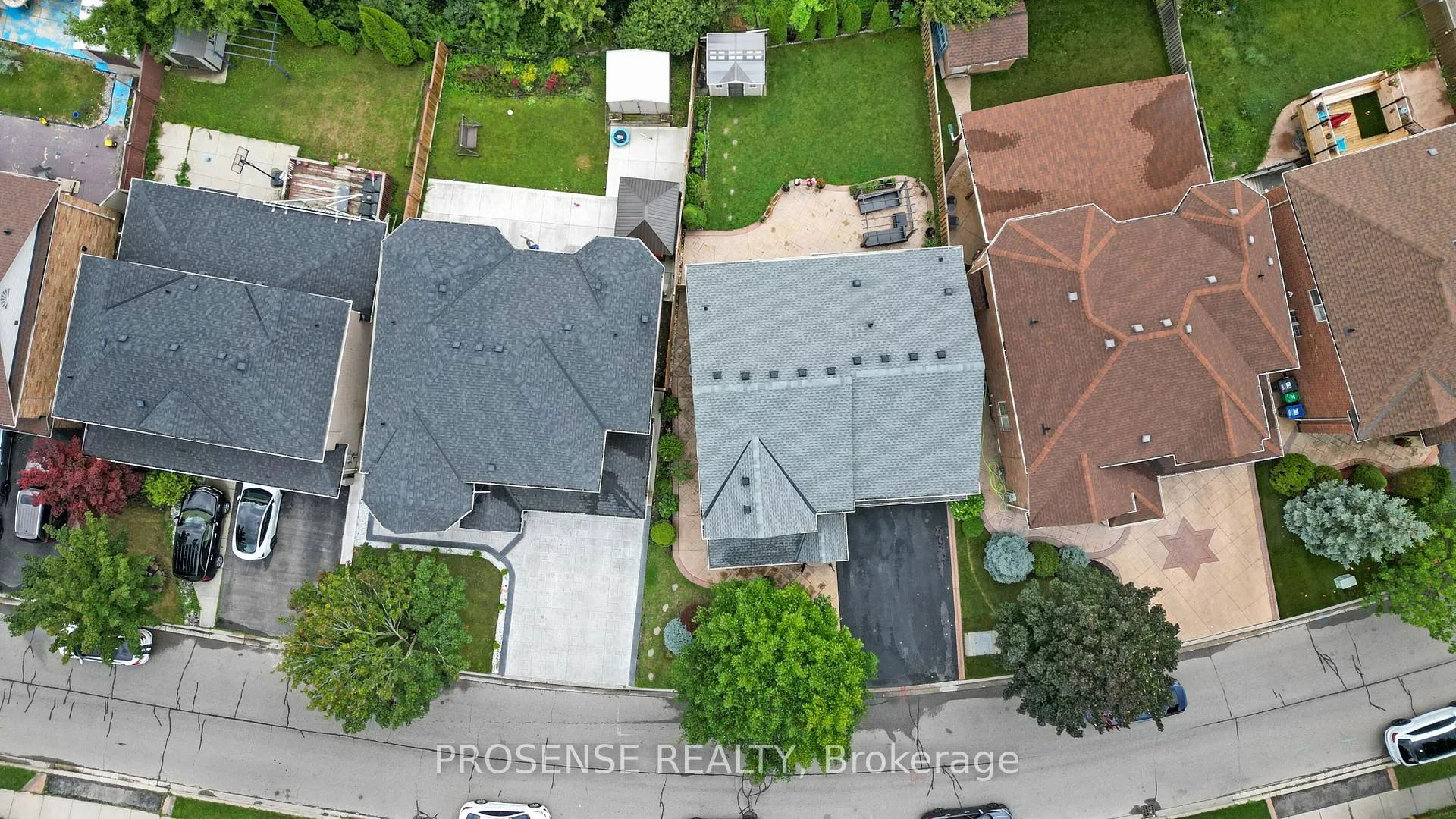 Photo 49 of 147 Whitwell Drive, Brampton, Vales of Castlemore — HOMEH