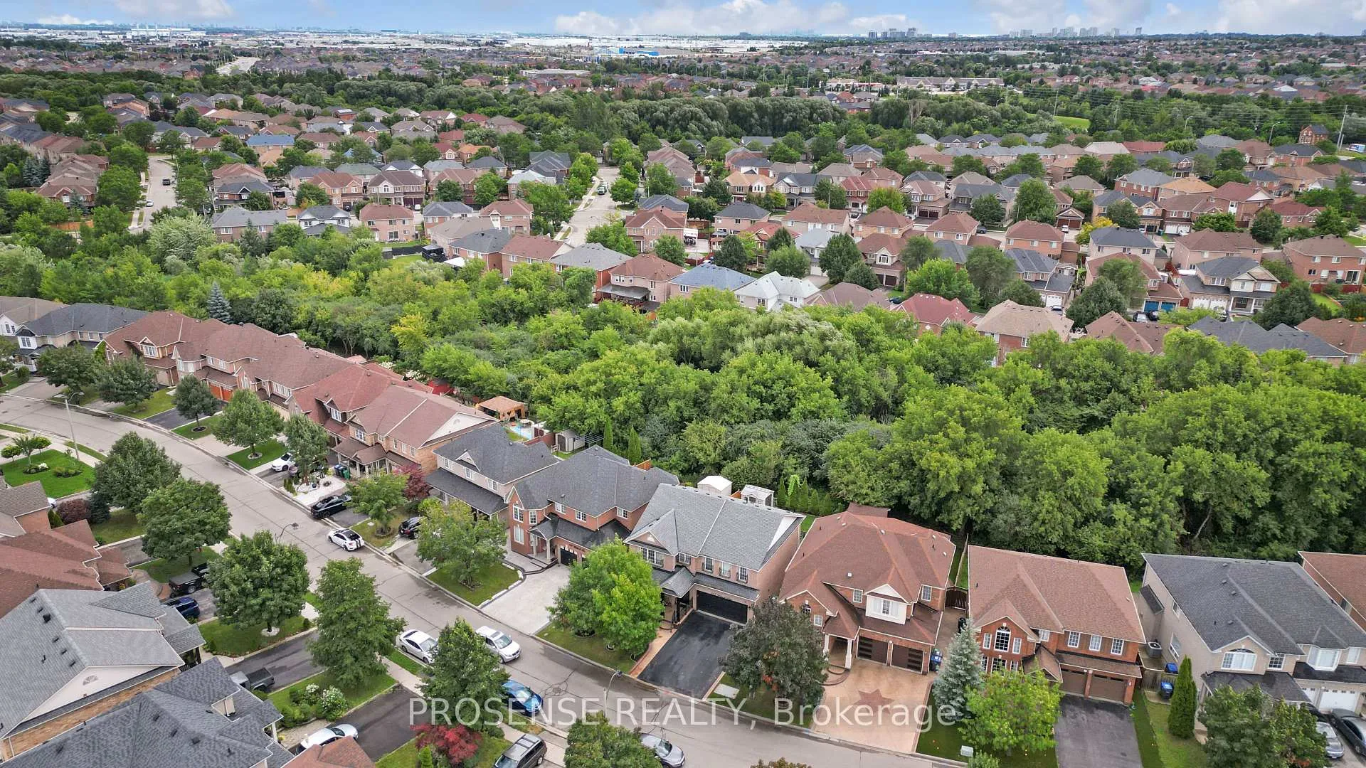 Photo 50 of 147 Whitwell Drive, Brampton, Vales of Castlemore — HOMEH