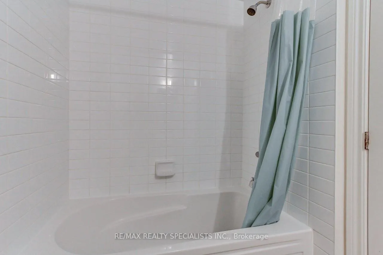 Photo 25 of Unit 321, 23 Glebe Road W, Toronto, Yonge-Eglinton — HOMEH