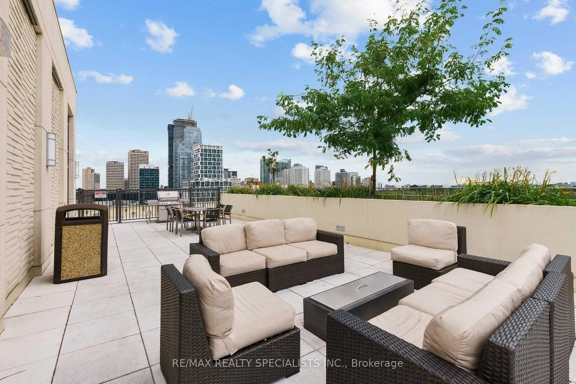 Photo 48 of Unit 321, 23 Glebe Road W, Toronto, Yonge-Eglinton — HOMEH