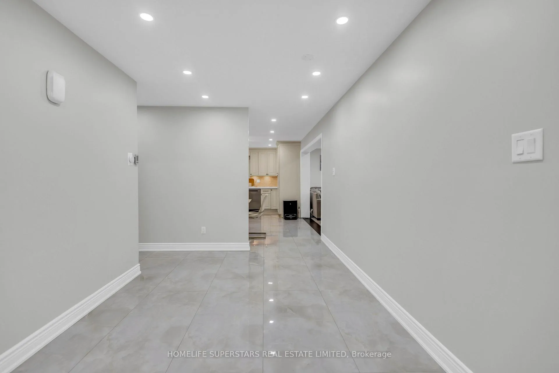 Photo 10 of 121 Professors Lake Parkway, Brampton, Northgate — HOMEH