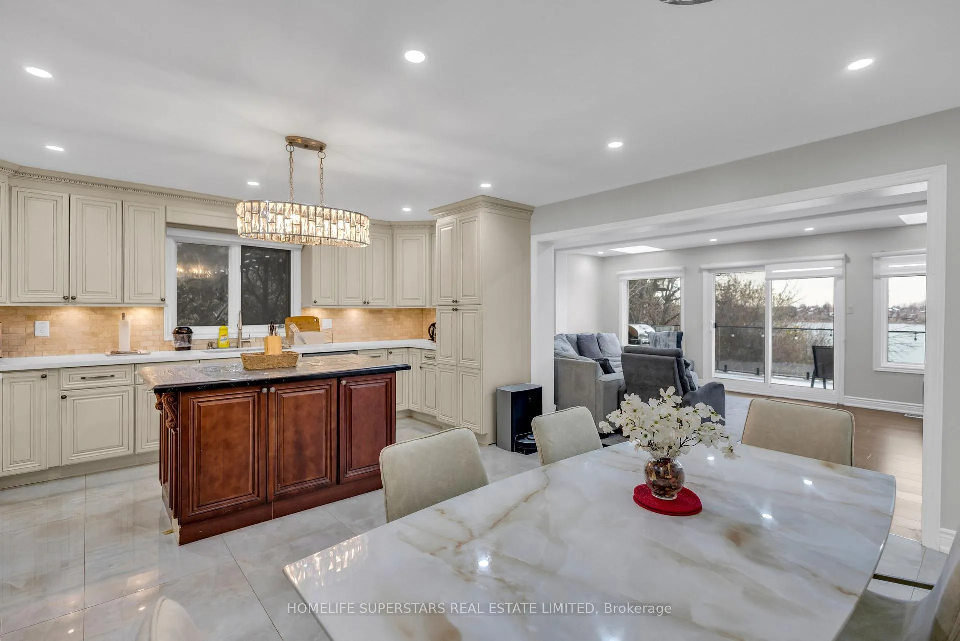 Photo 14 of 121 Professors Lake Parkway, Brampton, Northgate — HOMEH