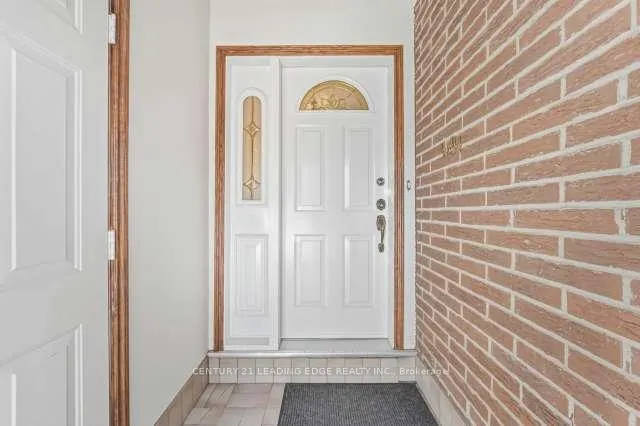 Photo 5 of 39 Deerford Road, North York, Don Valley Village — HOMEH