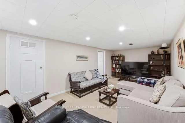 Photo 38 of 39 Deerford Road, North York, Don Valley Village — HOMEH