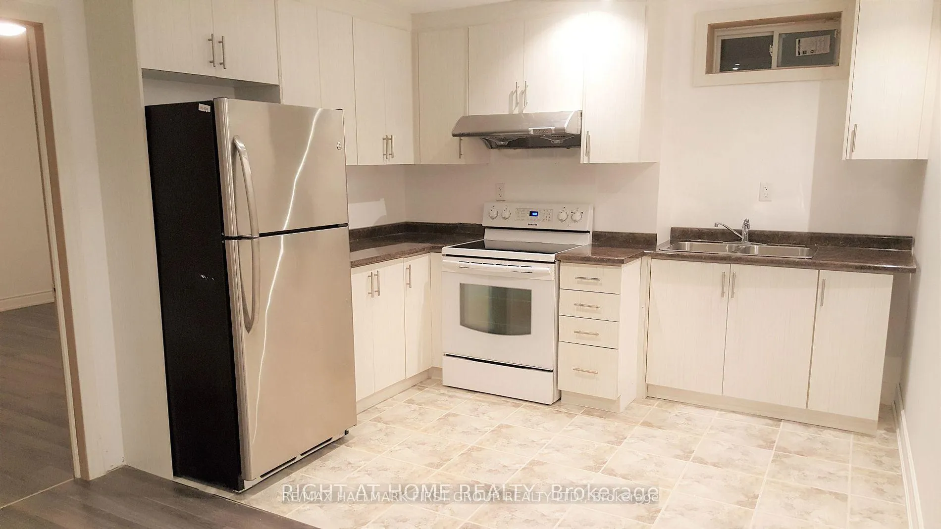 Photo 6 of 4 Elwin Road, Brampton, Credit Valley — HOMEH
