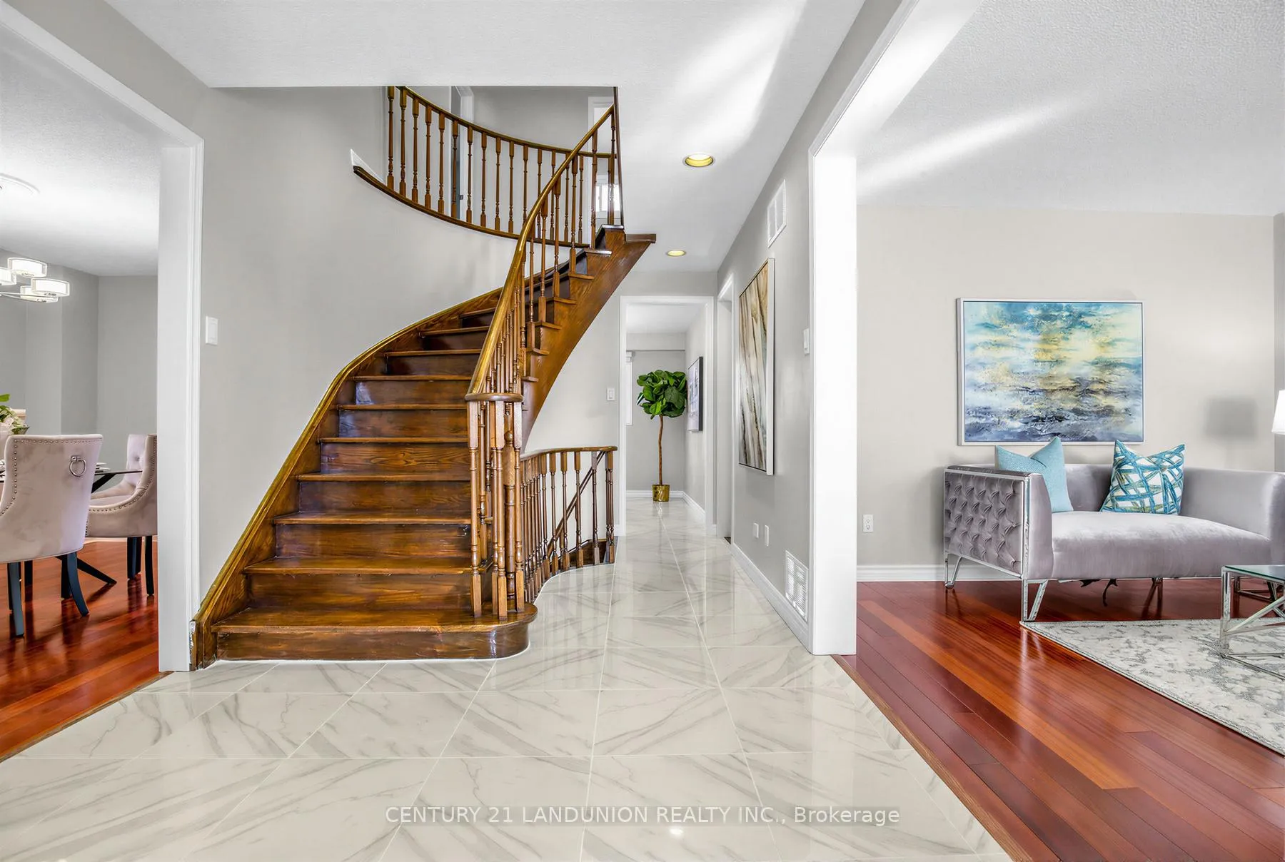 Photo 4 of 180 Willowbrook Road, Markham, Aileen-Willowbrook — HOMEH