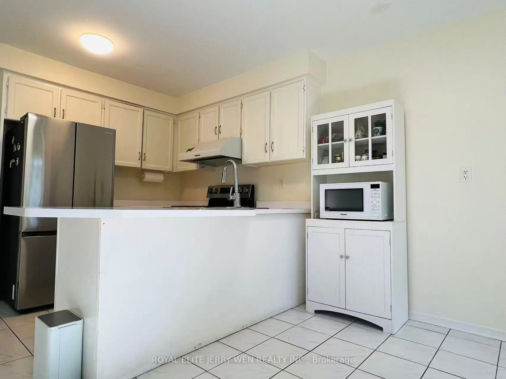 Photo 2 of 155 Green Bush Crescent, Vaughan, Crestwood-Springfarm-Yorkhill — HOMEH