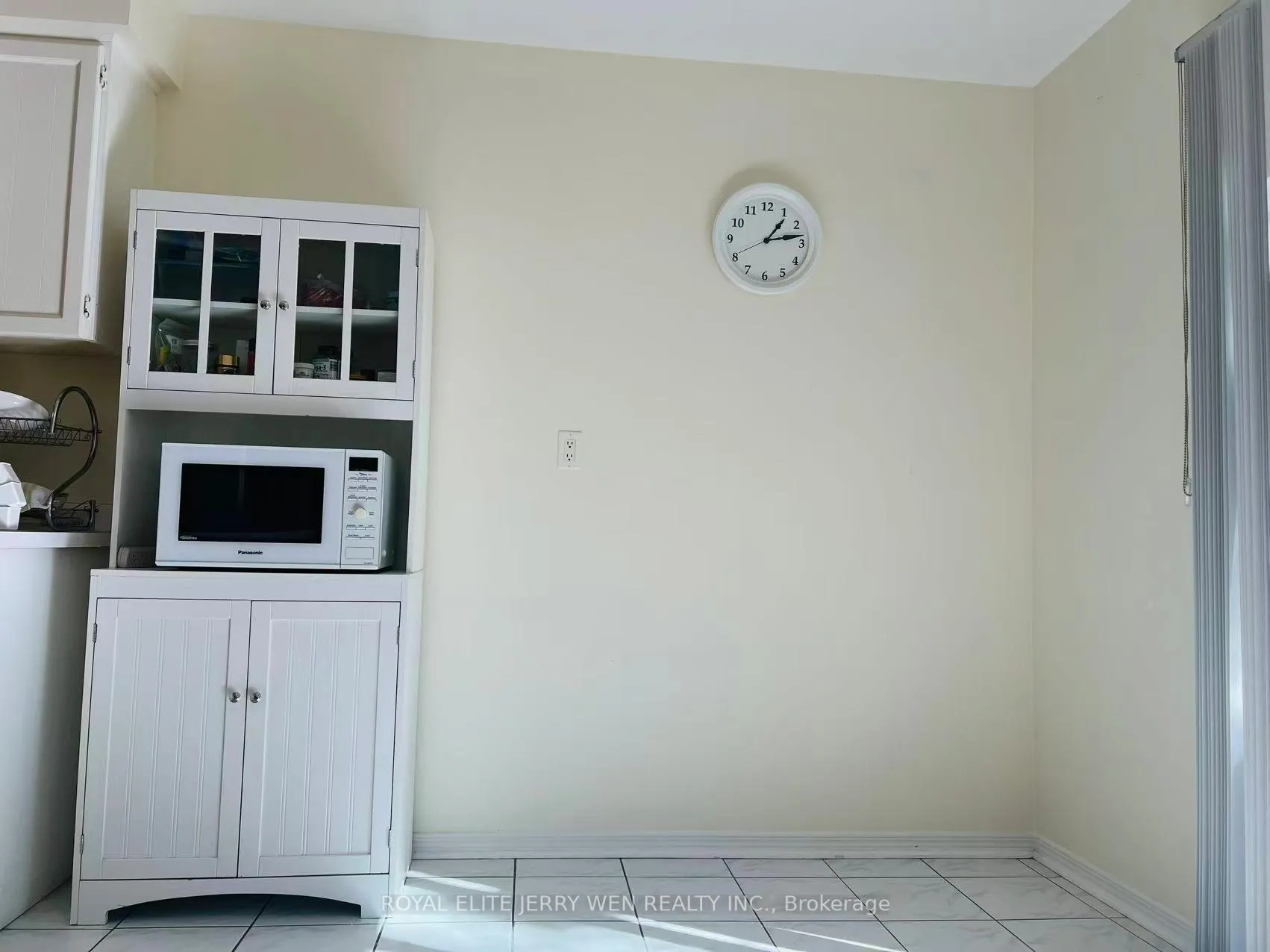 Photo 3 of 155 Green Bush Crescent, Vaughan, Crestwood-Springfarm-Yorkhill — HOMEH