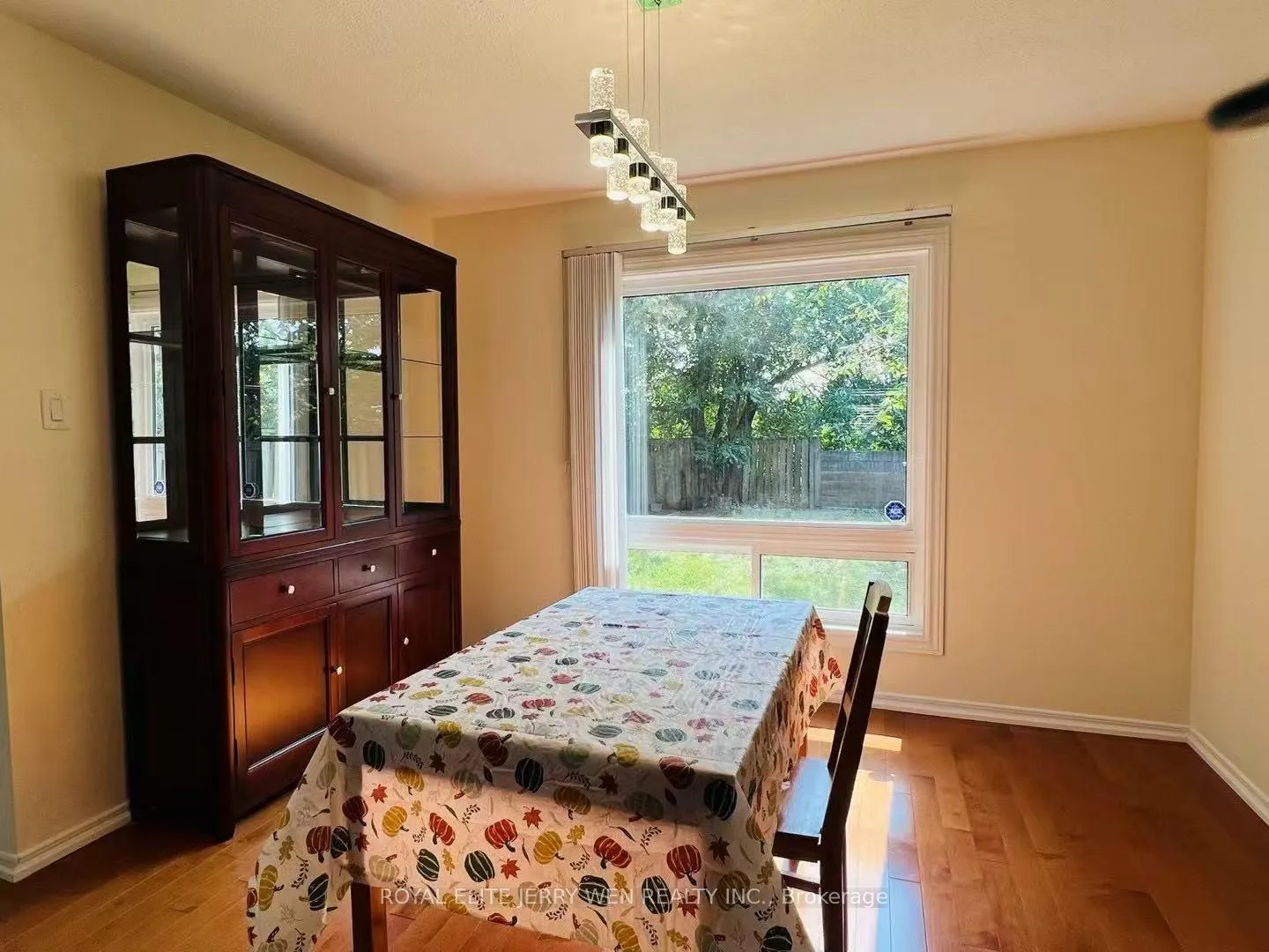 Photo 15 of 155 Green Bush Crescent, Vaughan, Crestwood-Springfarm-Yorkhill — HOMEH