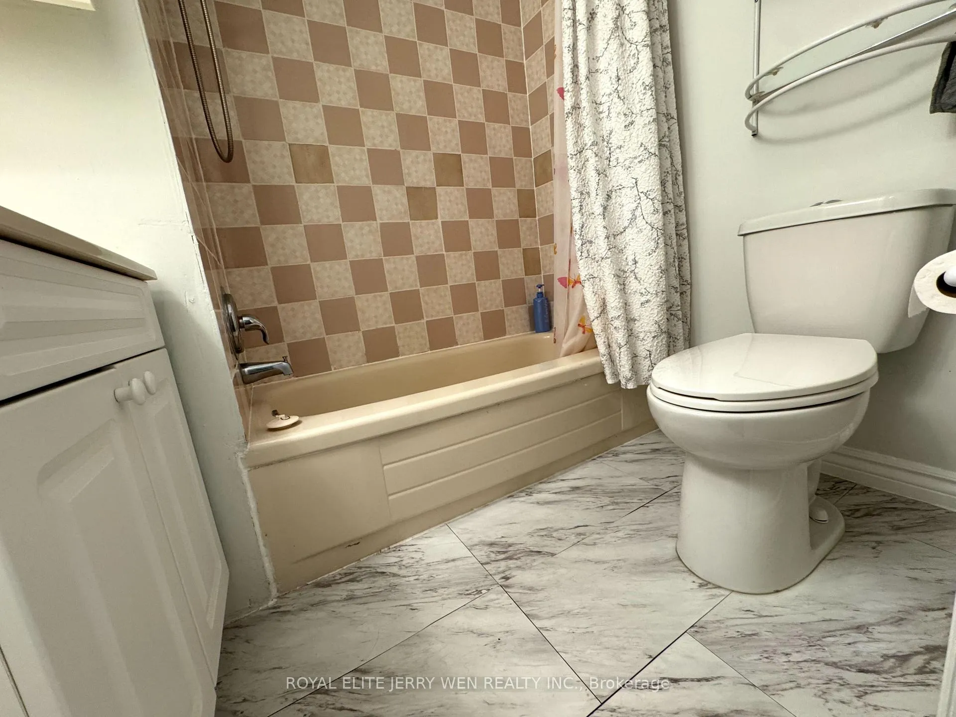 Photo 19 of 155 Green Bush Crescent, Vaughan, Crestwood-Springfarm-Yorkhill — HOMEH