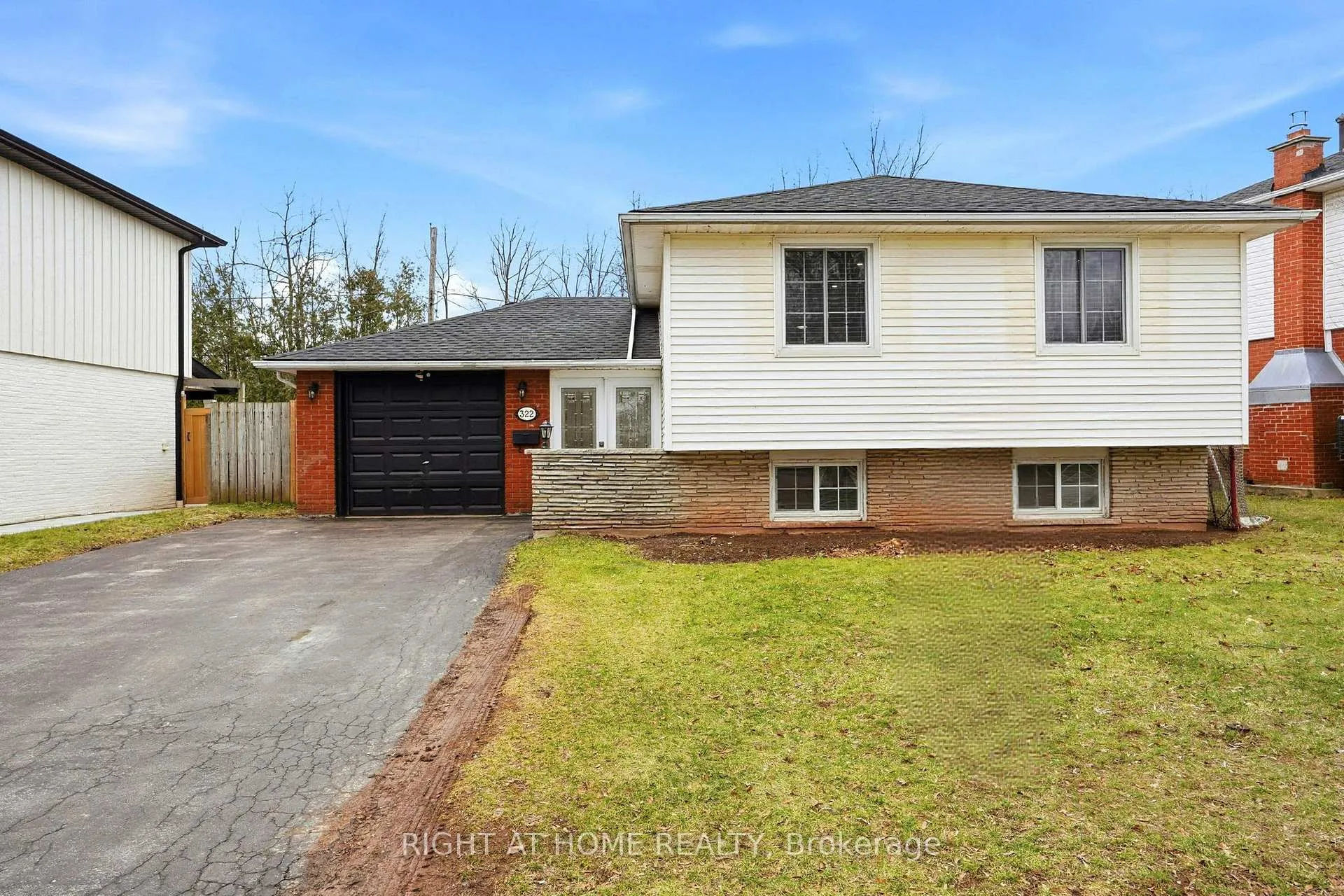 Photo 1 of 322 Melores Drive, Burlington, Appleby — HOMEH