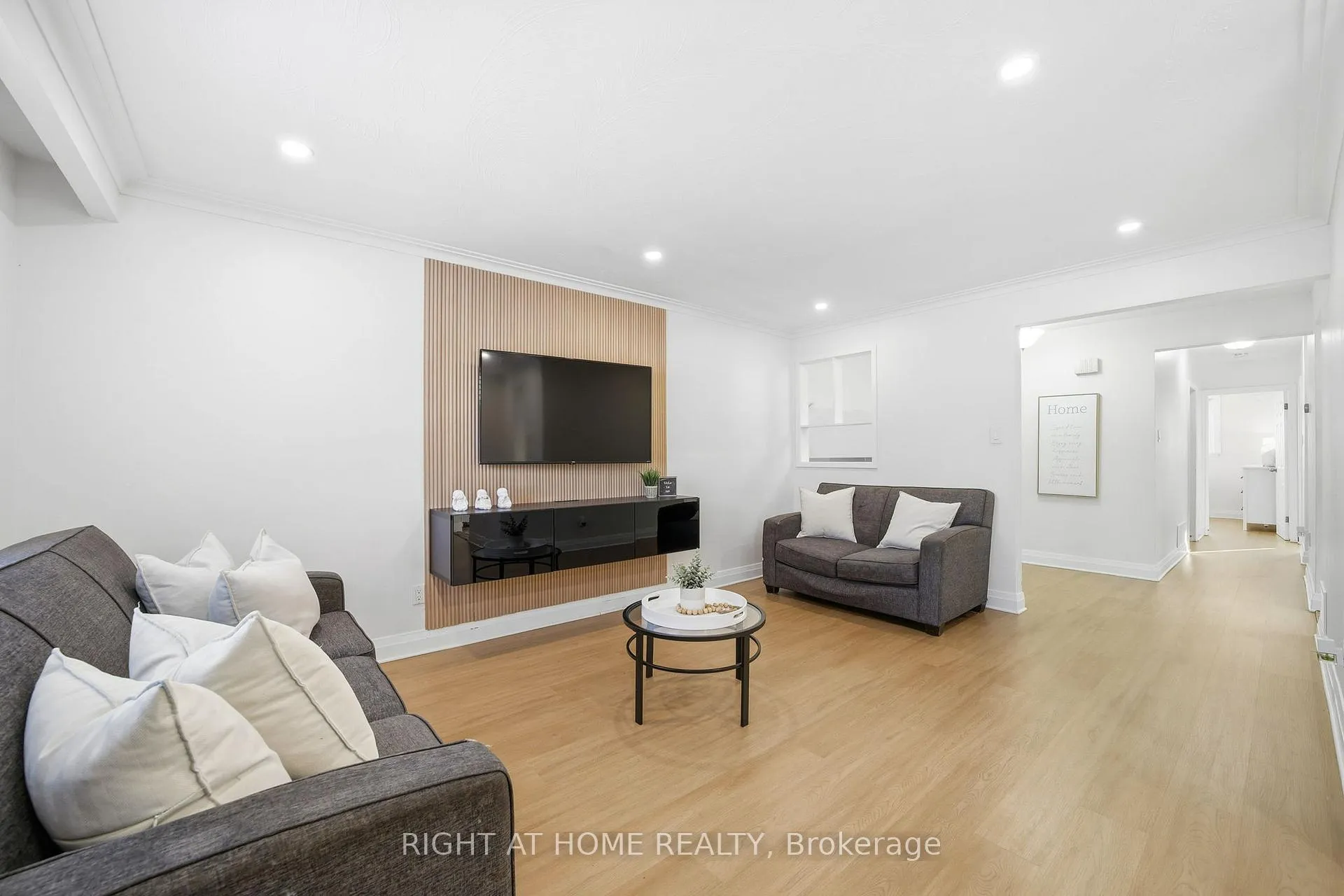 Photo 10 of 322 Melores Drive, Burlington, Appleby — HOMEH