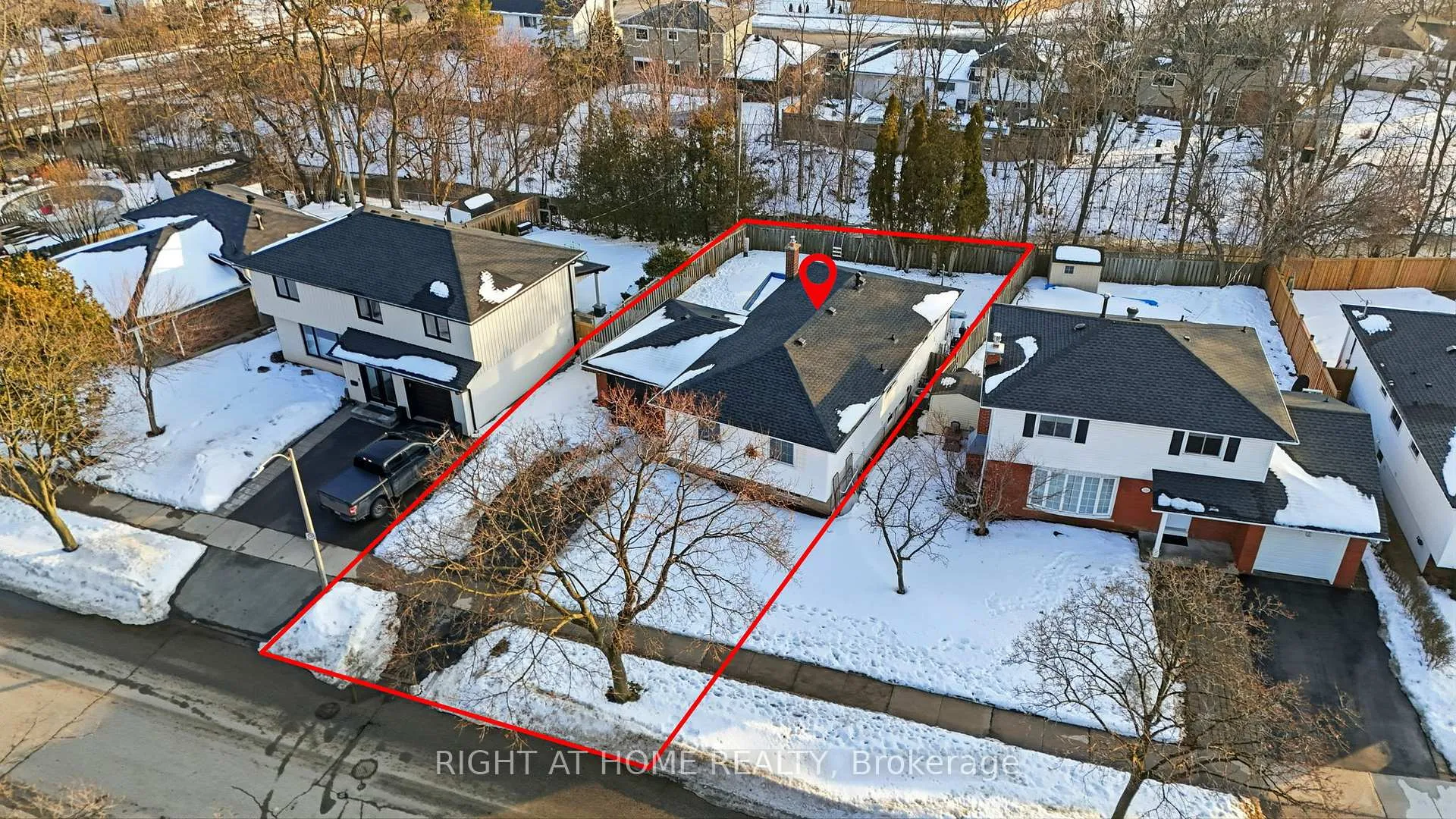 Photo 33 of 322 Melores Drive, Burlington, Appleby — HOMEH