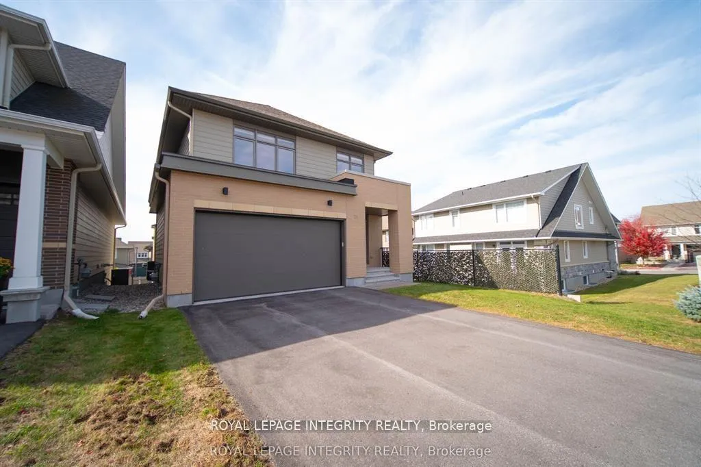 Photo 3 of 28 Greensand Place, Ottawa, Kanata - Kanata Lakes/Heritage Hills — HOMEH