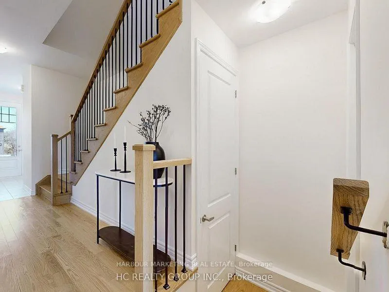 Photo 6 of Unit 5, 66 Main Street, King, Schomberg — HOMEH